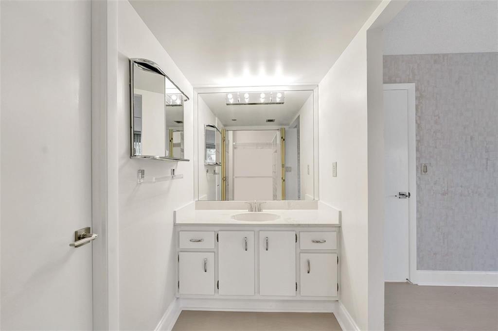 PARK PLACE CONDOMINIUM NO FIVE - Residential