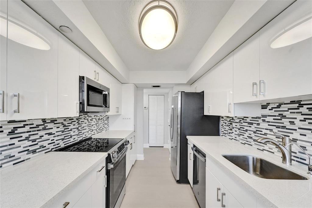 PARK PLACE CONDOMINIUM NO FIVE - Residential