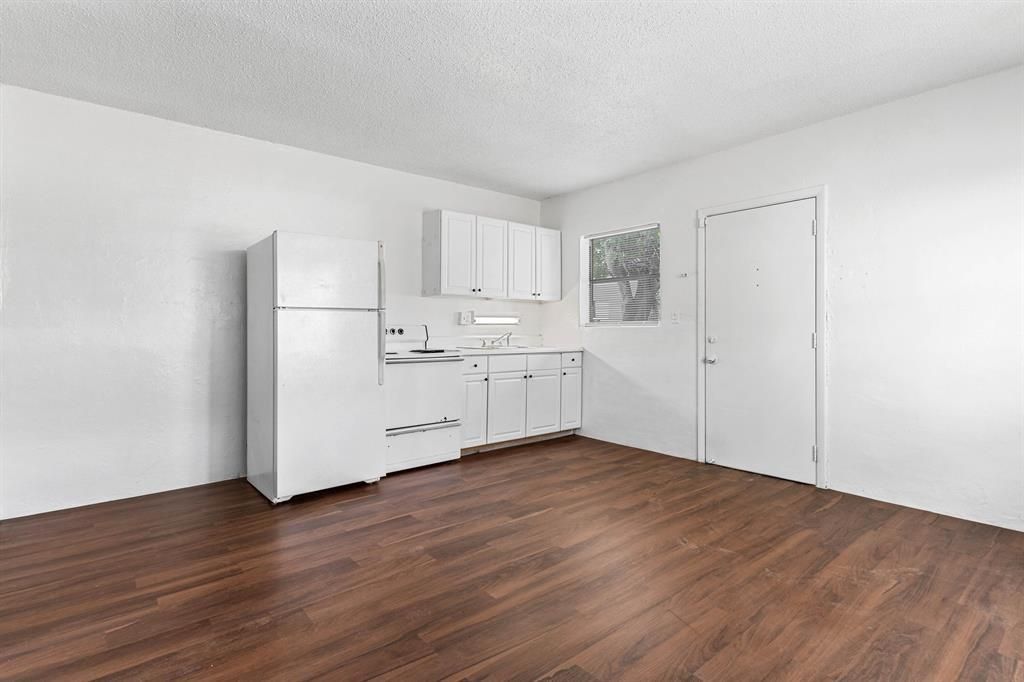 Photo of 271 SW 1st Street #4, Deerfield Beach, FL 33441 (MLS # F10507559)