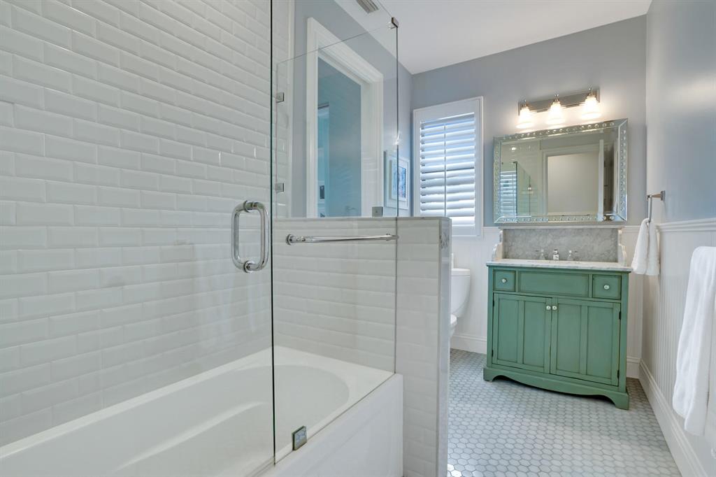 ELLAMAR - Residential