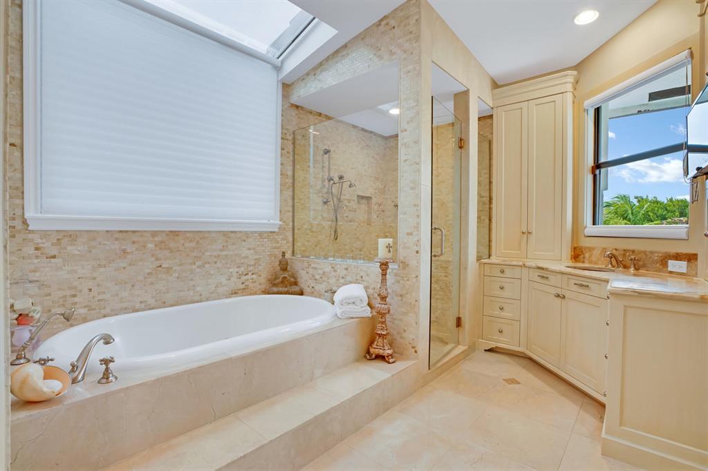 ELLAMAR - Residential