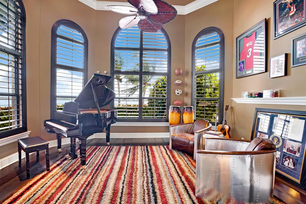 ELLAMAR - Residential