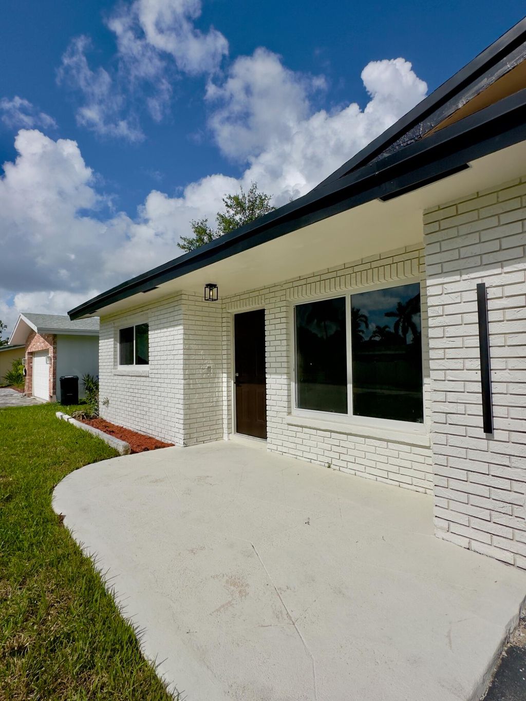 Photo of 6811 NW 32nd Avenue, Fort Lauderdale, FL 33309 (MLS # B26009388)