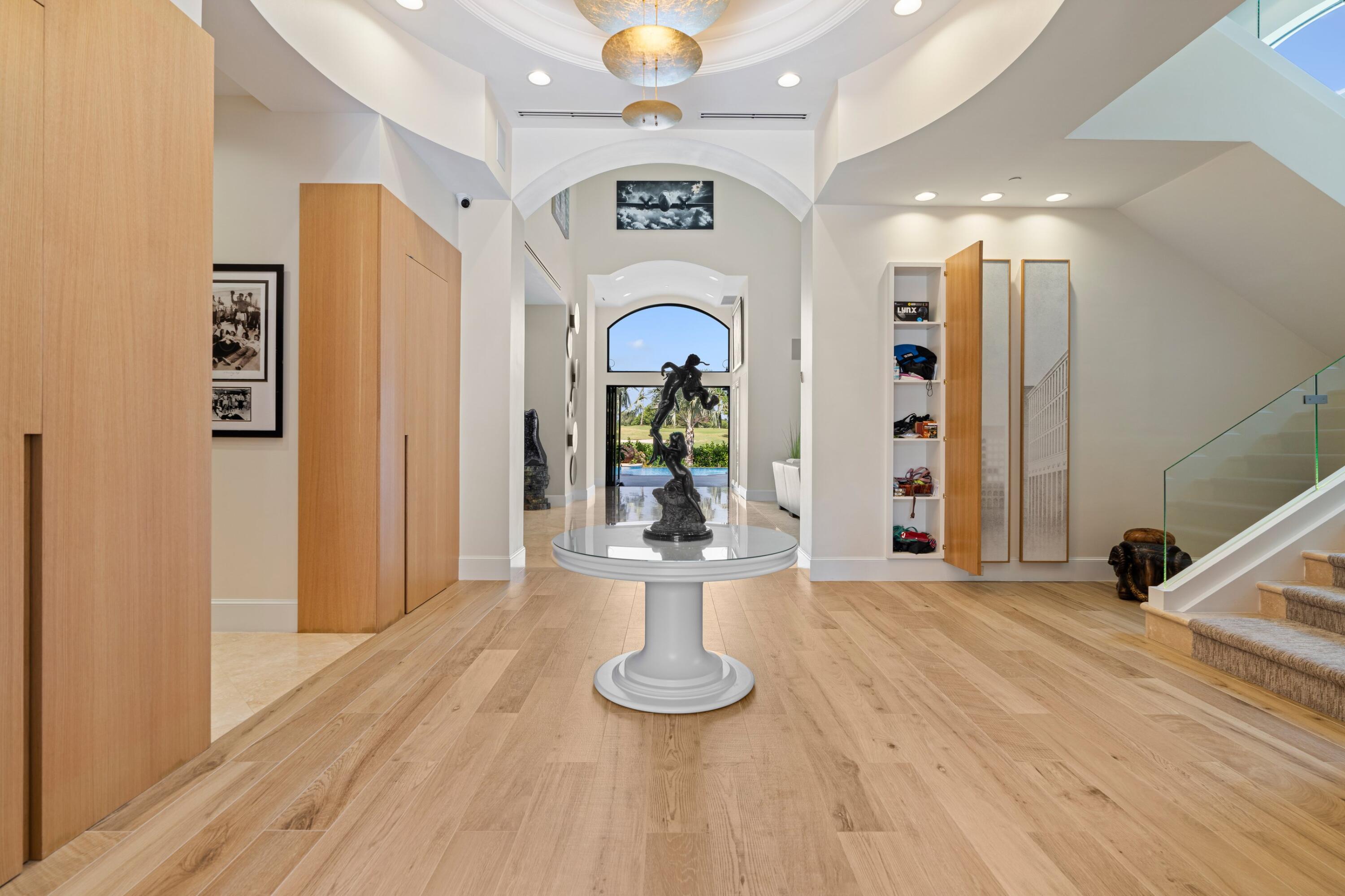 MIZNER LAKE ESTATES - Residential