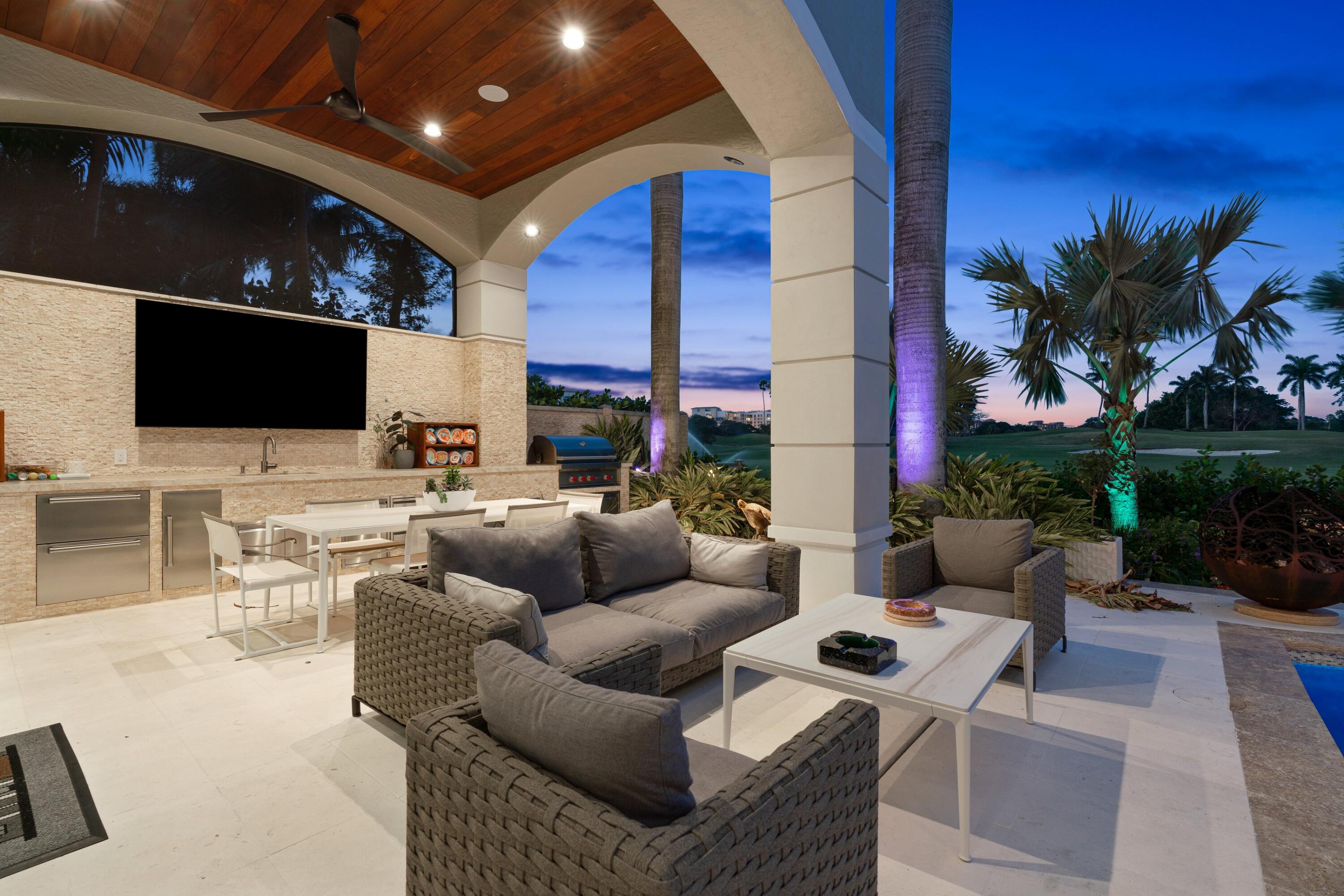 MIZNER LAKE ESTATES - Residential