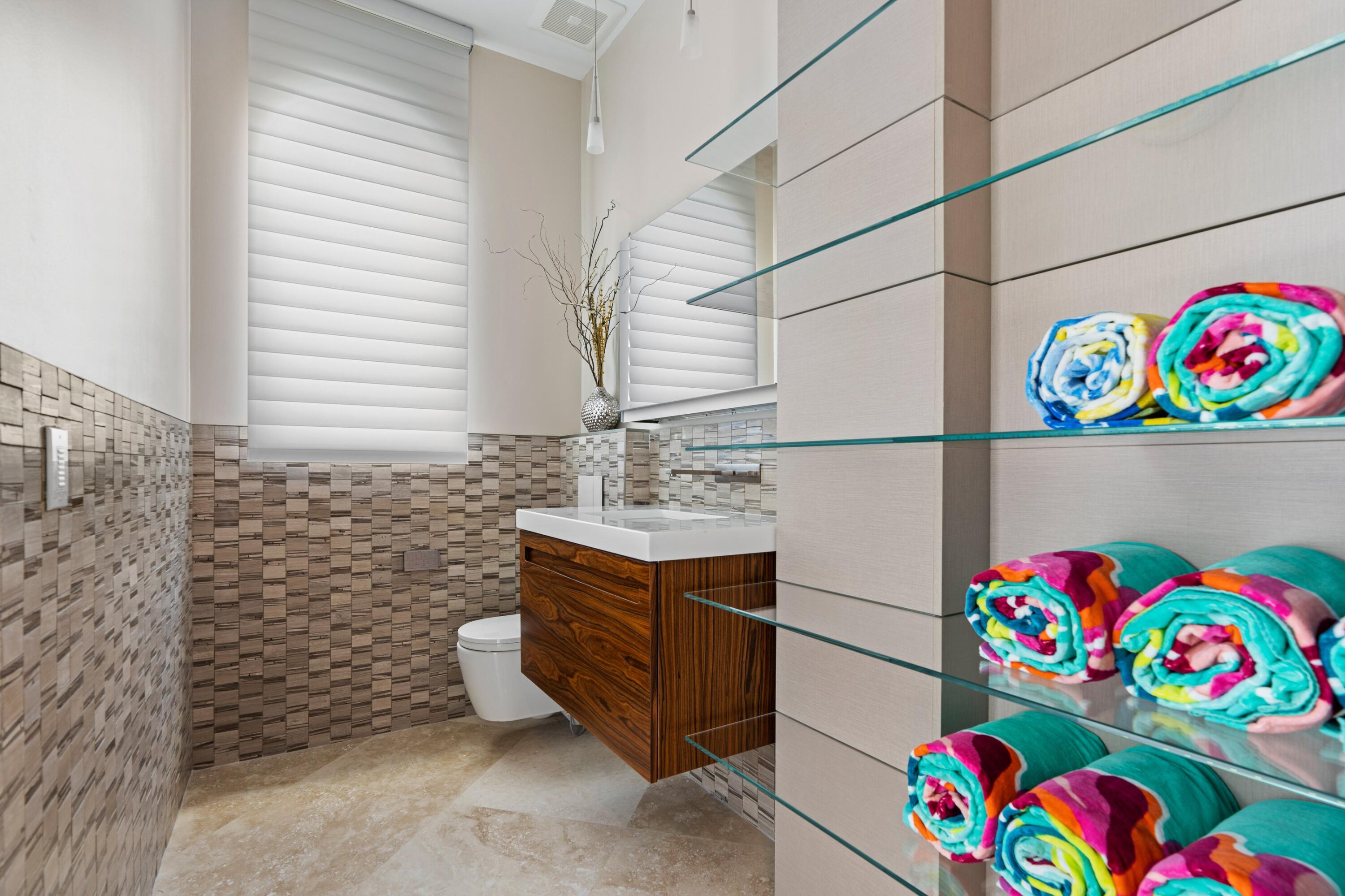 MIZNER LAKE ESTATES - Residential