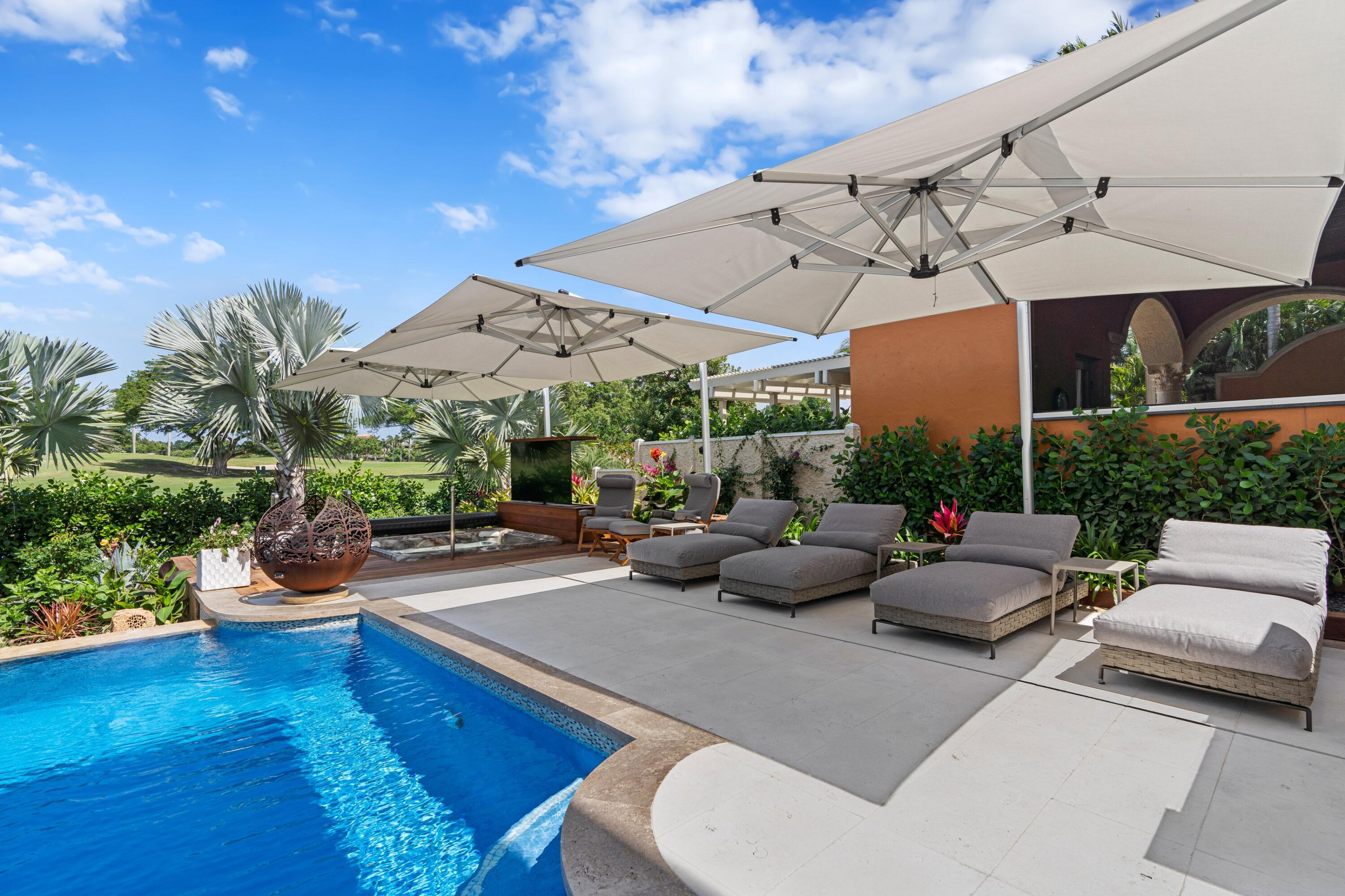 MIZNER LAKE ESTATES - Residential