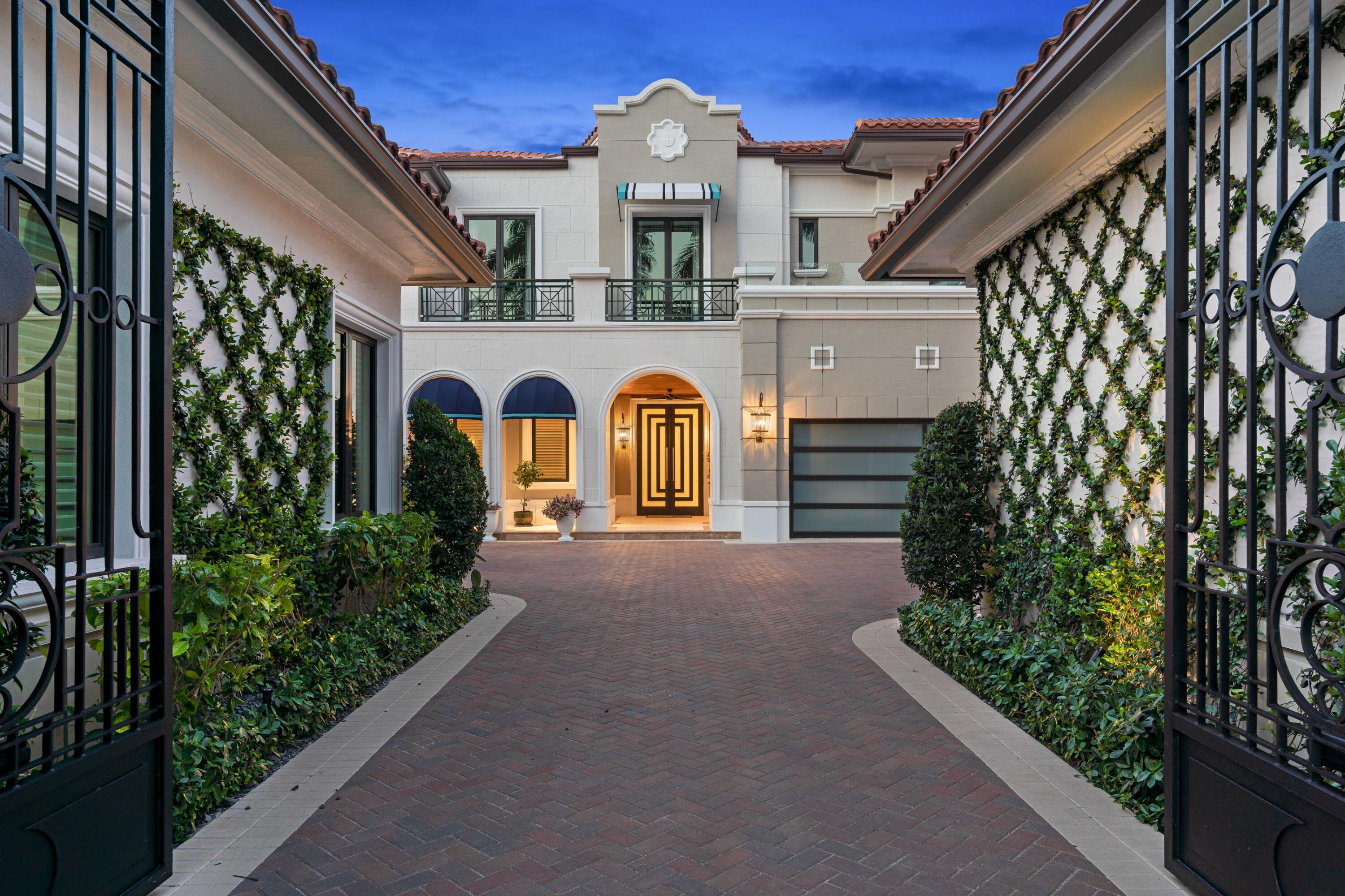 MIZNER LAKE ESTATES - Residential