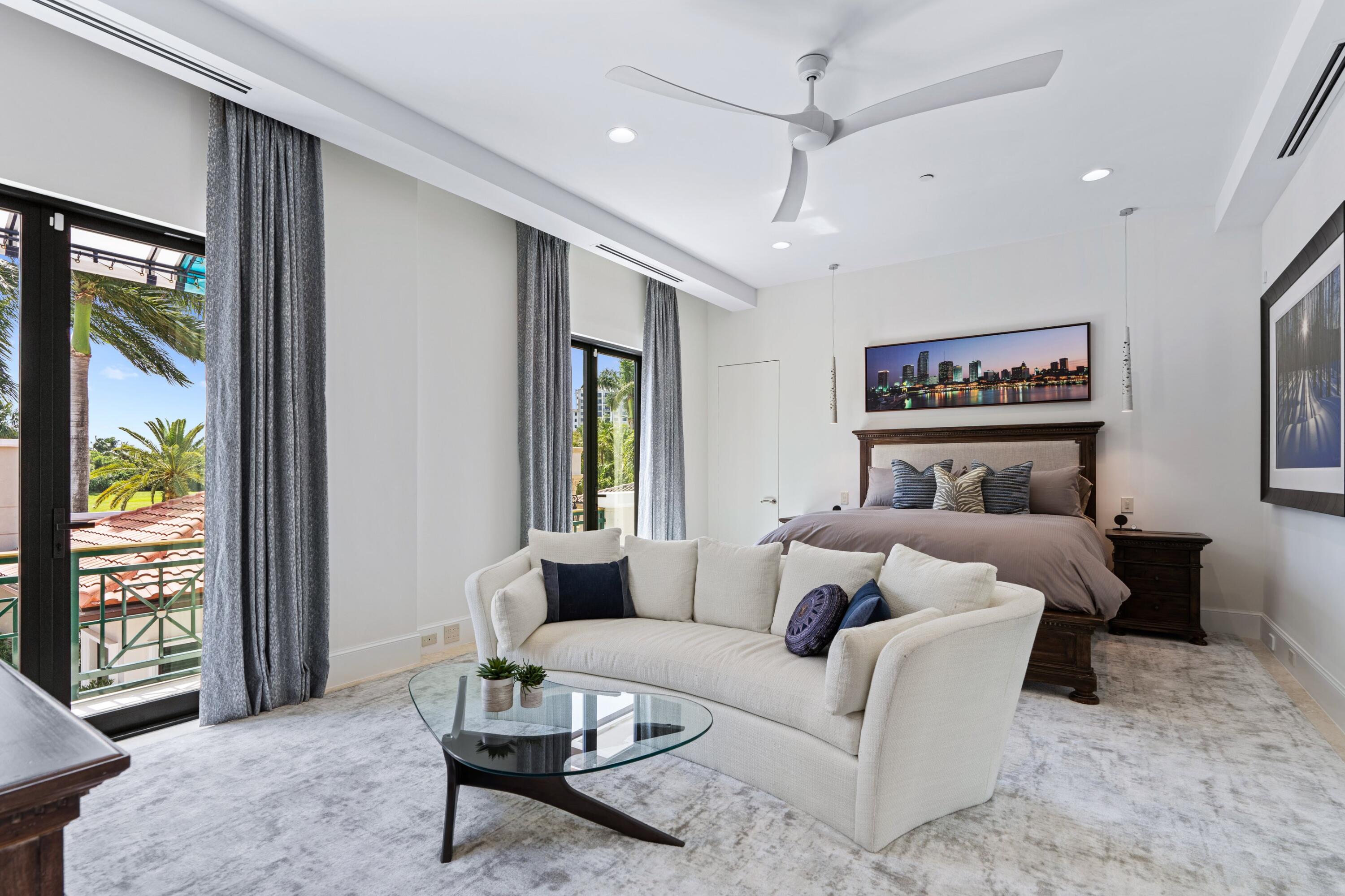 MIZNER LAKE ESTATES - Residential