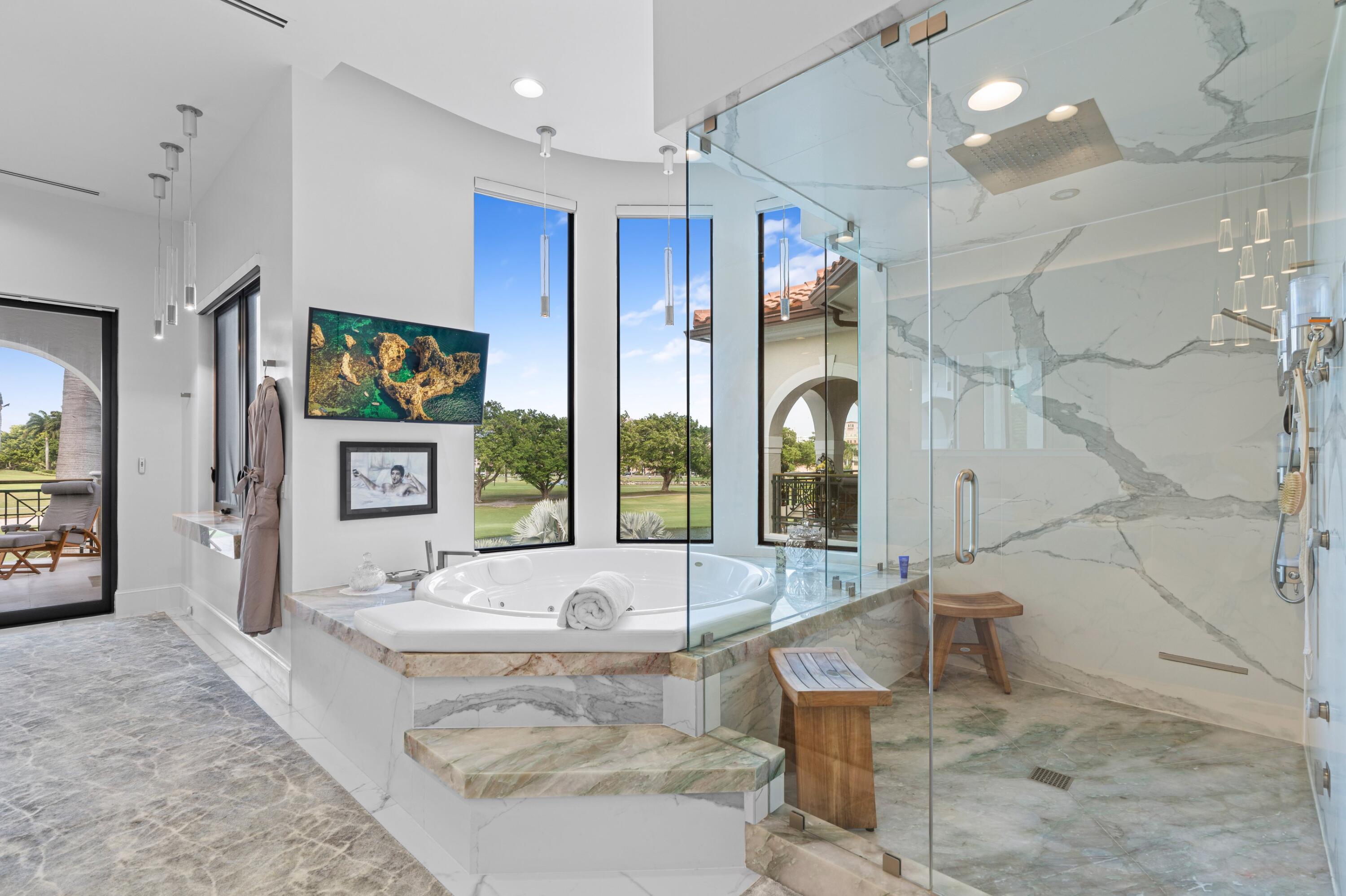 MIZNER LAKE ESTATES - Residential