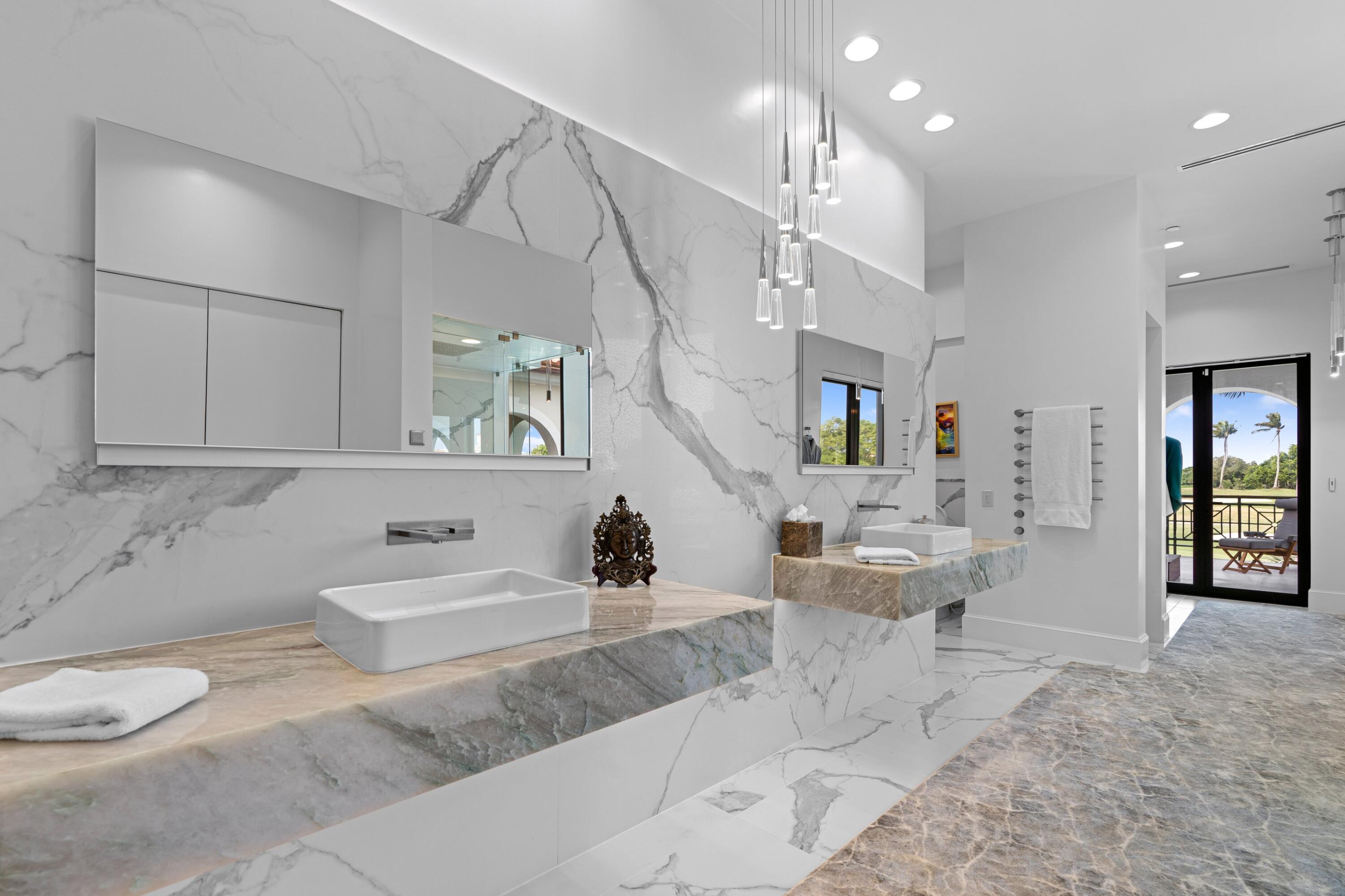 MIZNER LAKE ESTATES - Residential