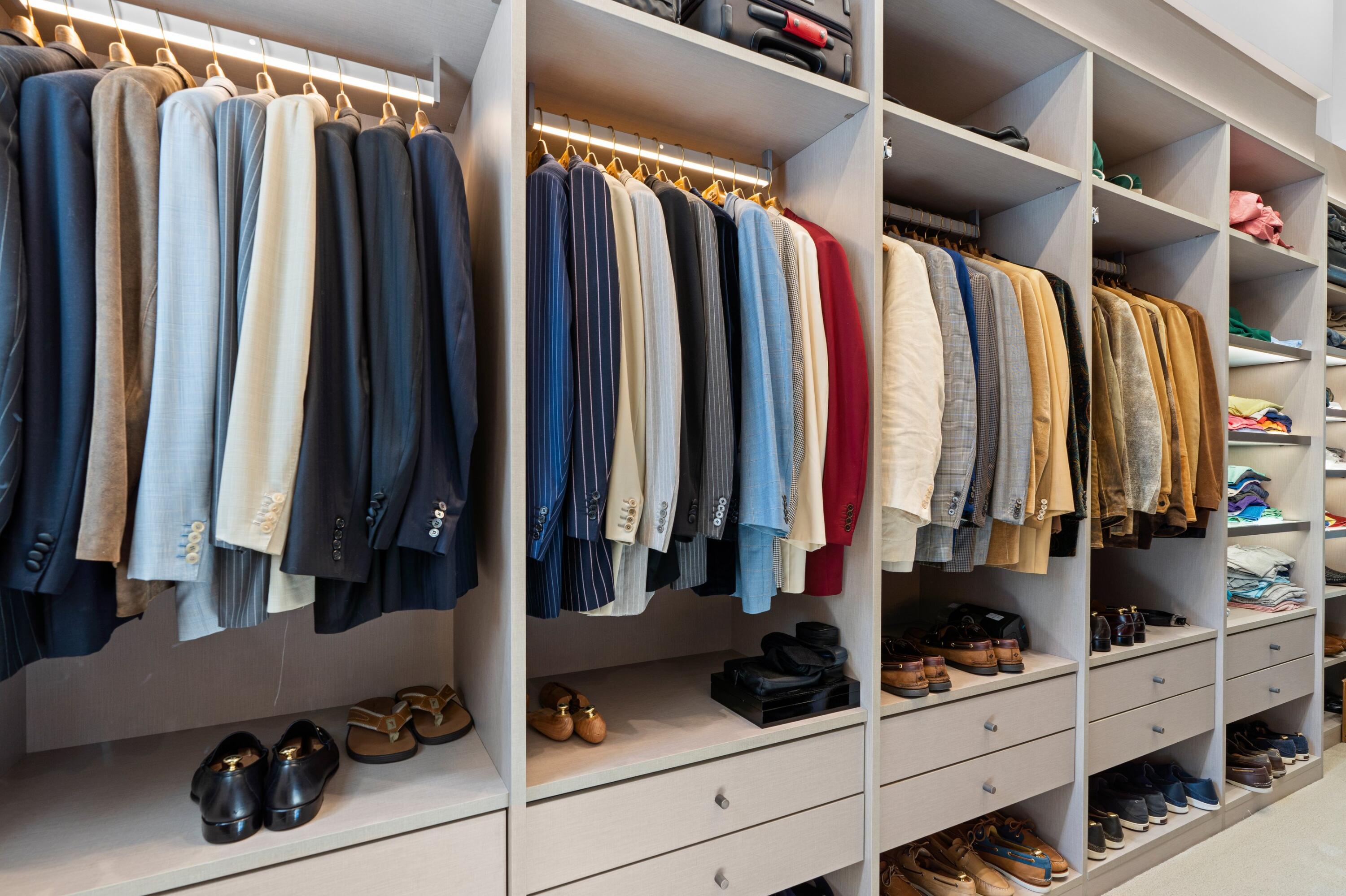 MIZNER LAKE ESTATES - Residential