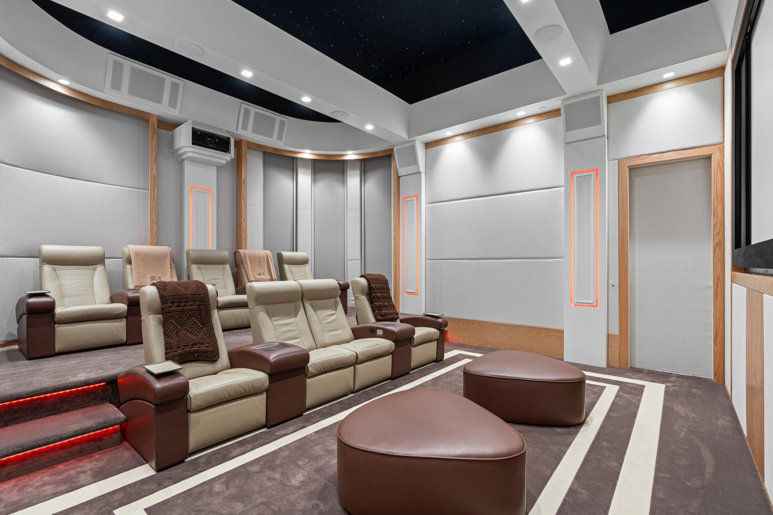 MIZNER LAKE ESTATES - Residential