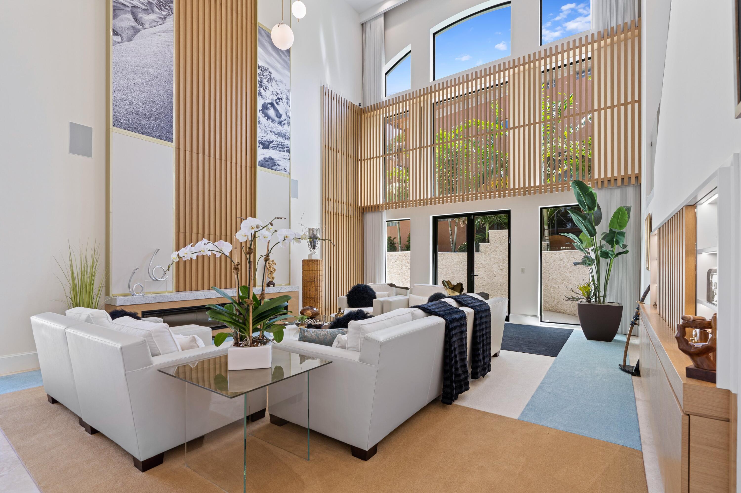 MIZNER LAKE ESTATES - Residential