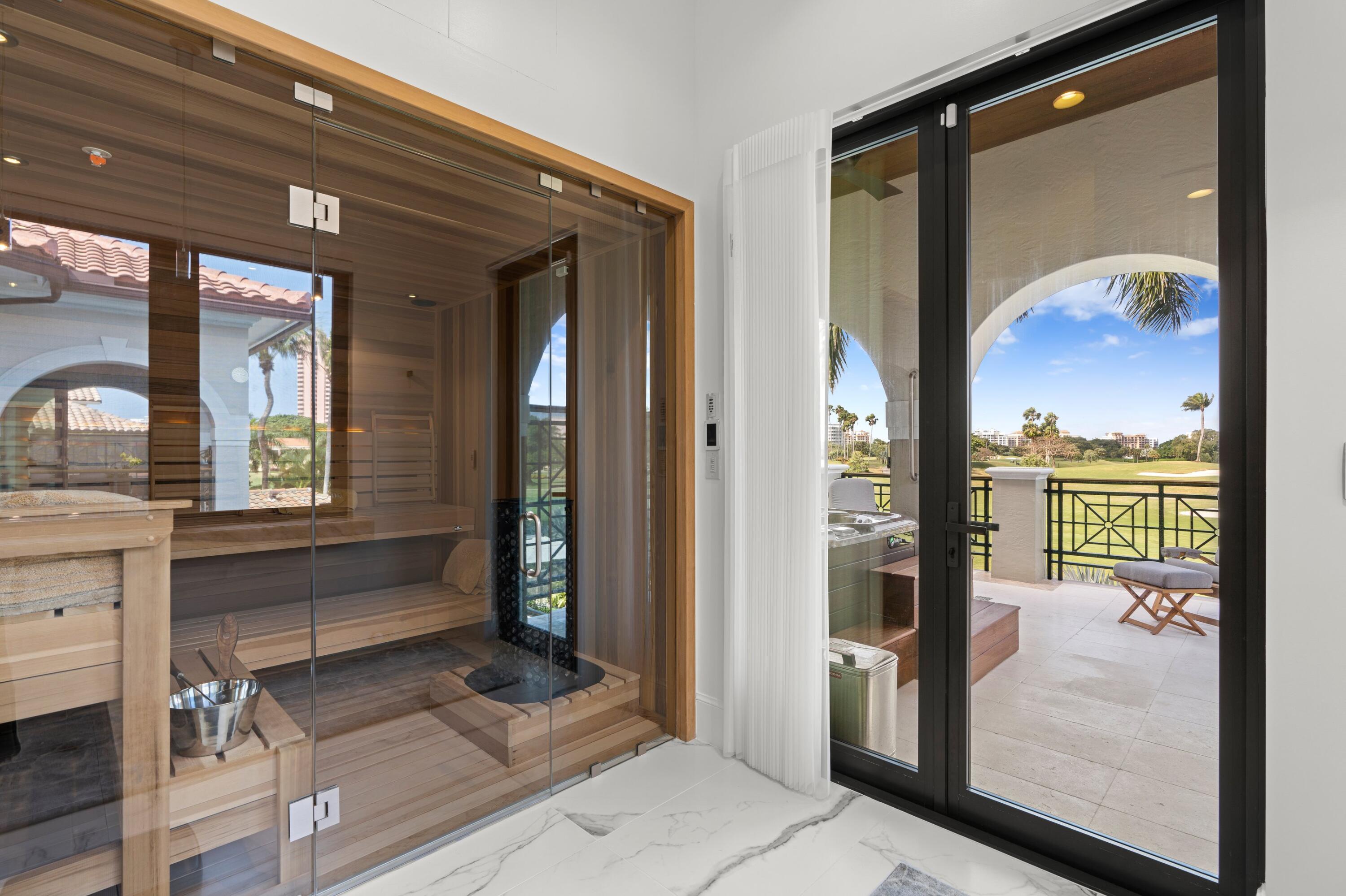 MIZNER LAKE ESTATES - Residential