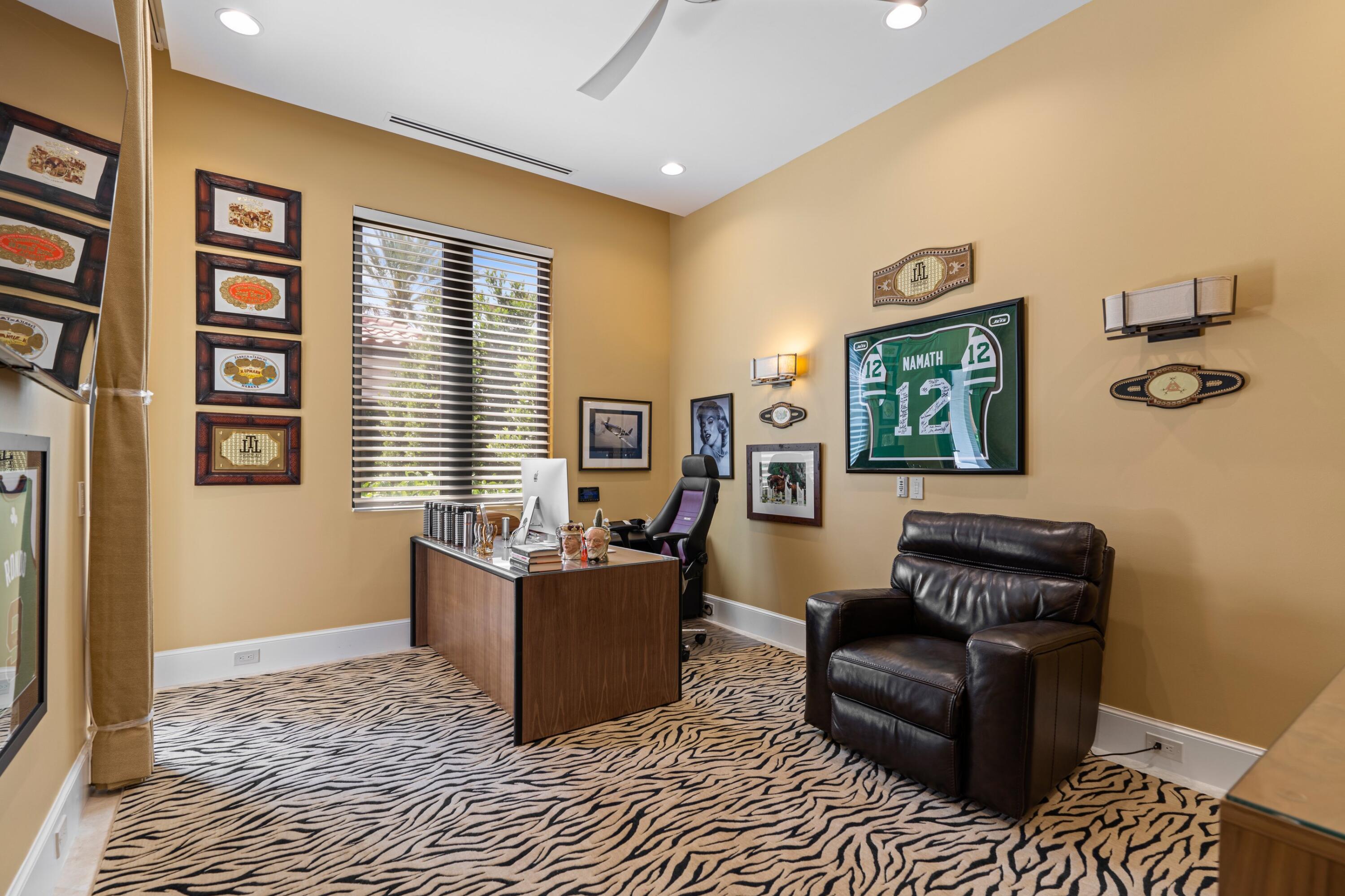 MIZNER LAKE ESTATES - Residential