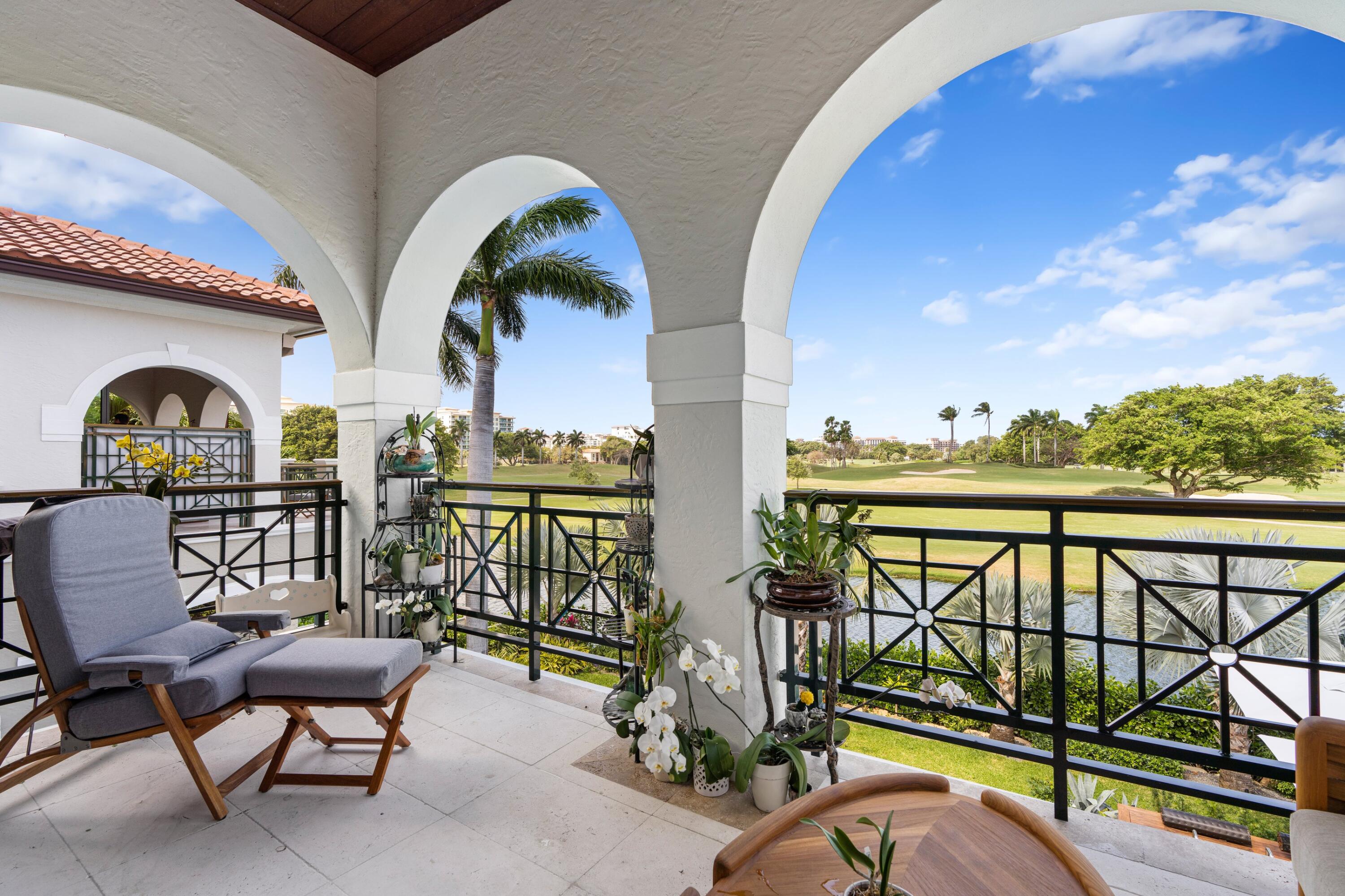 MIZNER LAKE ESTATES - Residential
