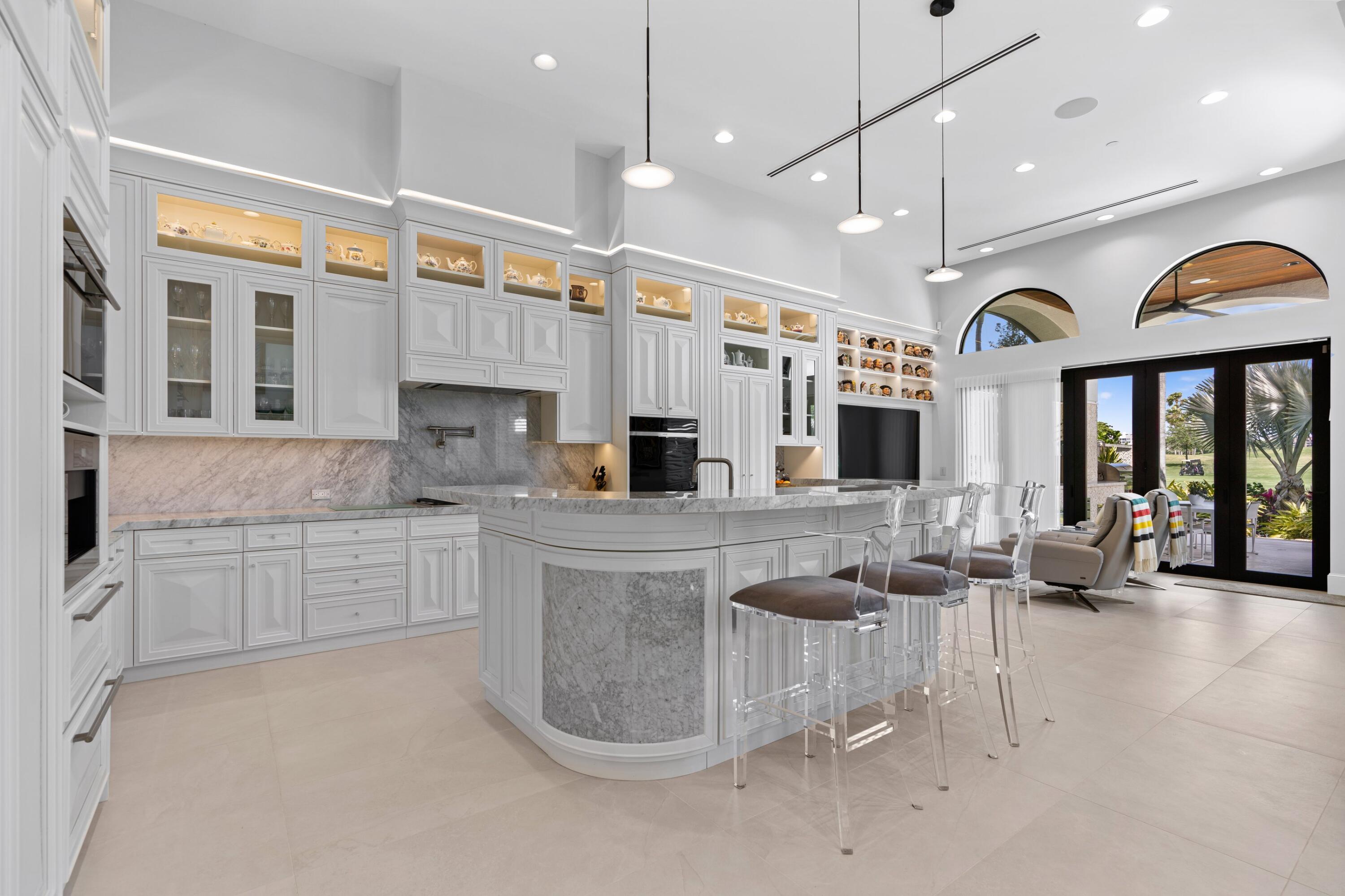 MIZNER LAKE ESTATES - Residential