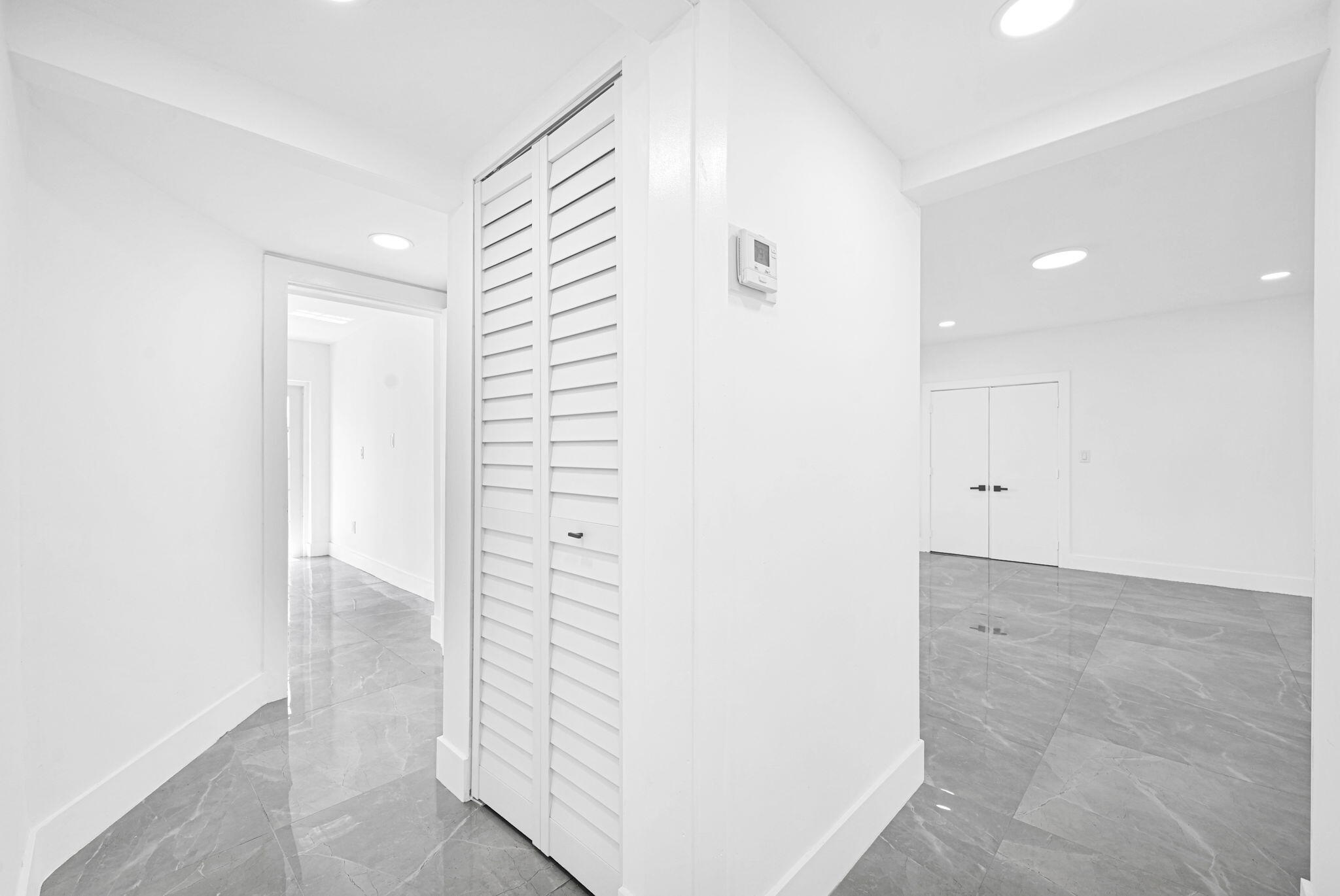 WESTWOOD LAKE 2ND ADDN - Residential