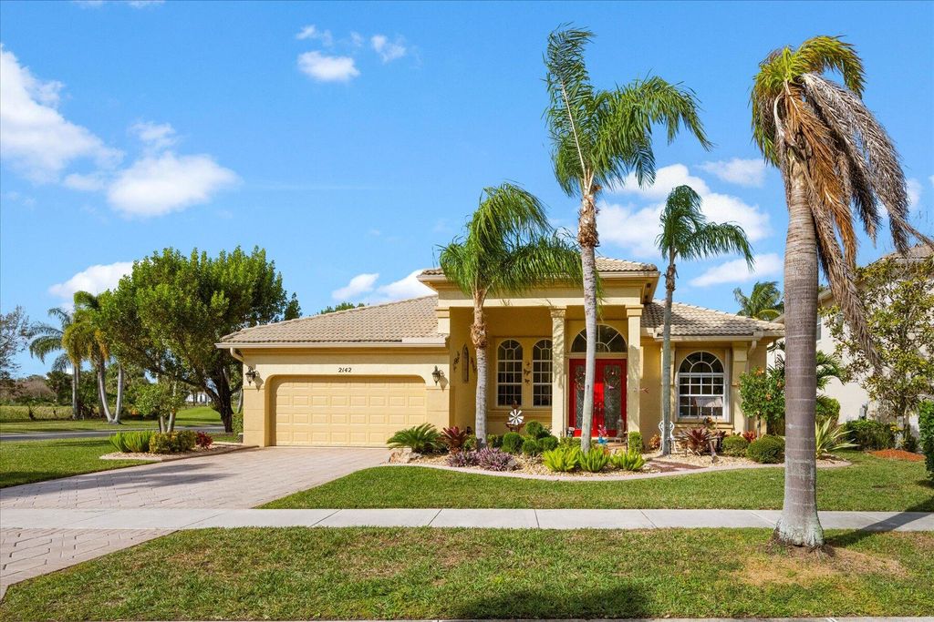 Photo of 2142 Bellcrest Circle, Royal Palm Beach, FL 33411 (MLS # R10960433)