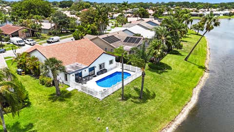 Photo of 10131 Camelback Lane, Boca Raton, FL 33498 (MLS # B26035632)