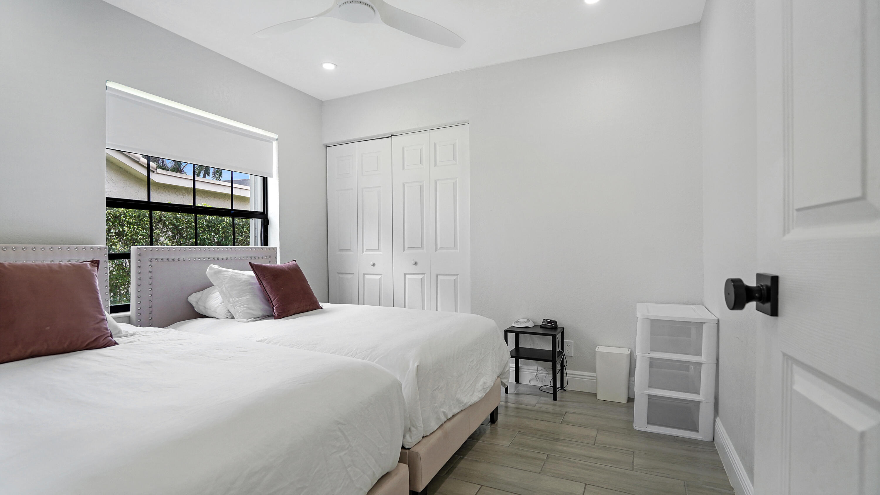 BOCA GREENS - Residential