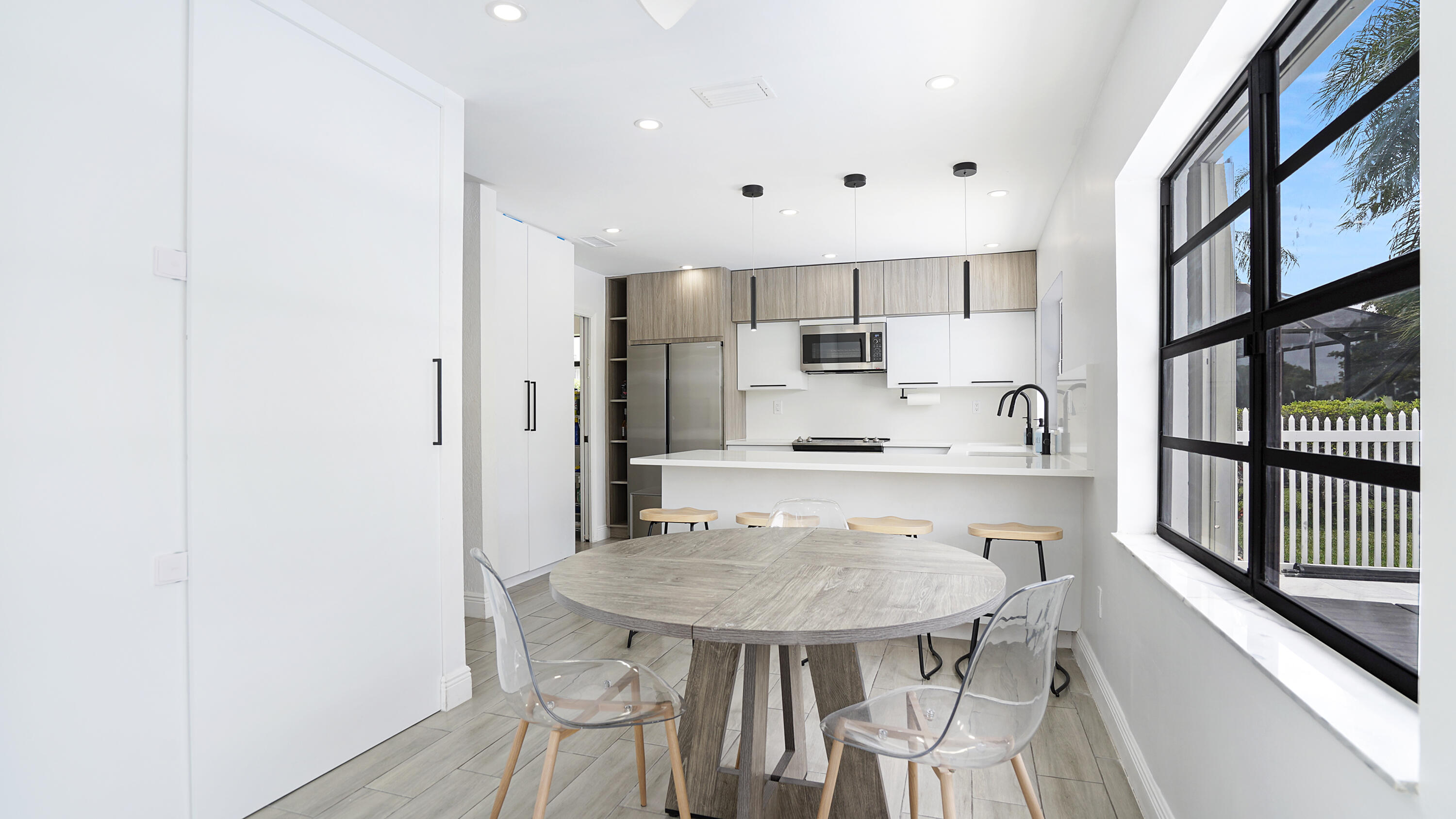 BOCA GREENS - Residential