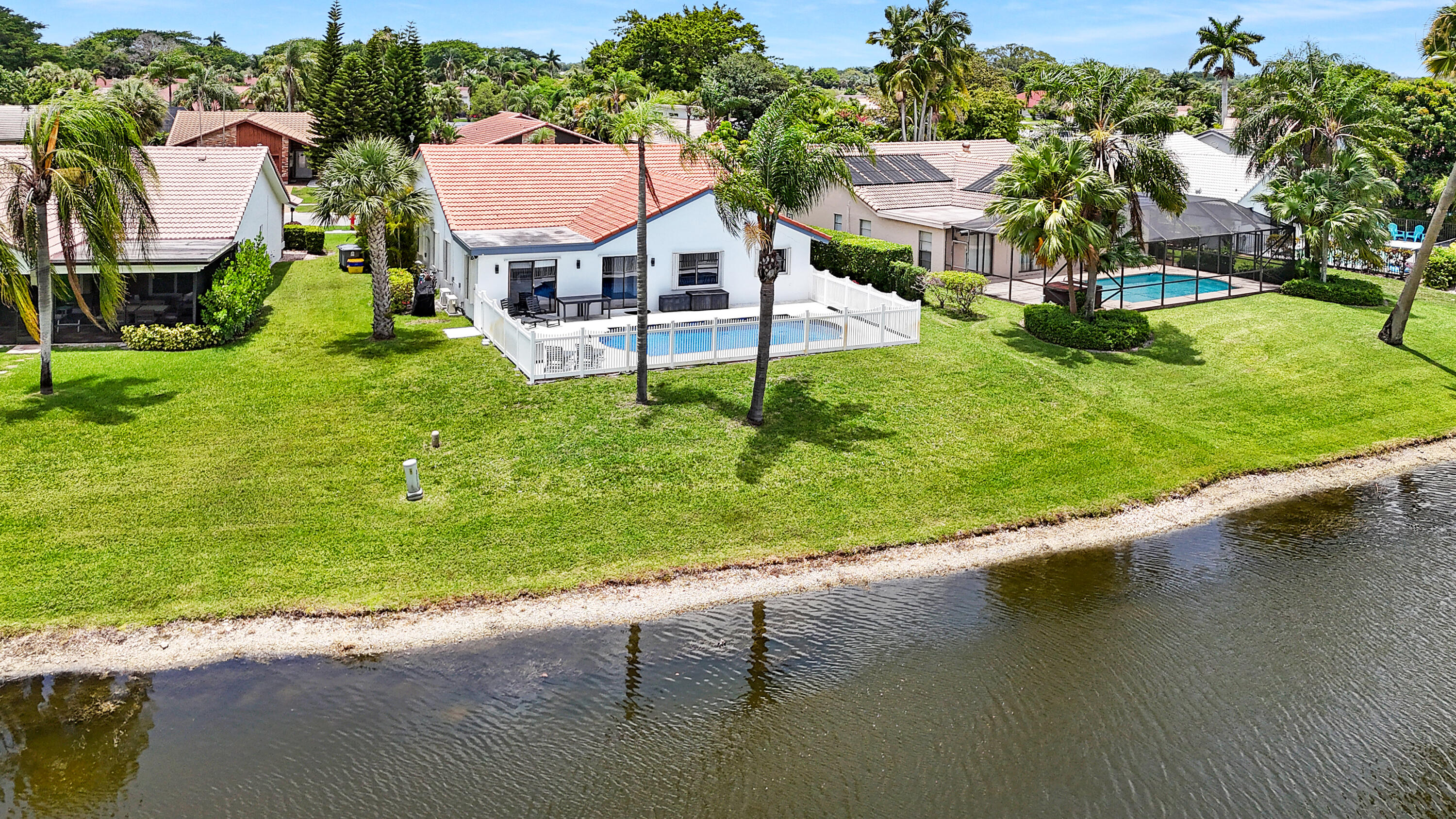 BOCA GREENS - Residential