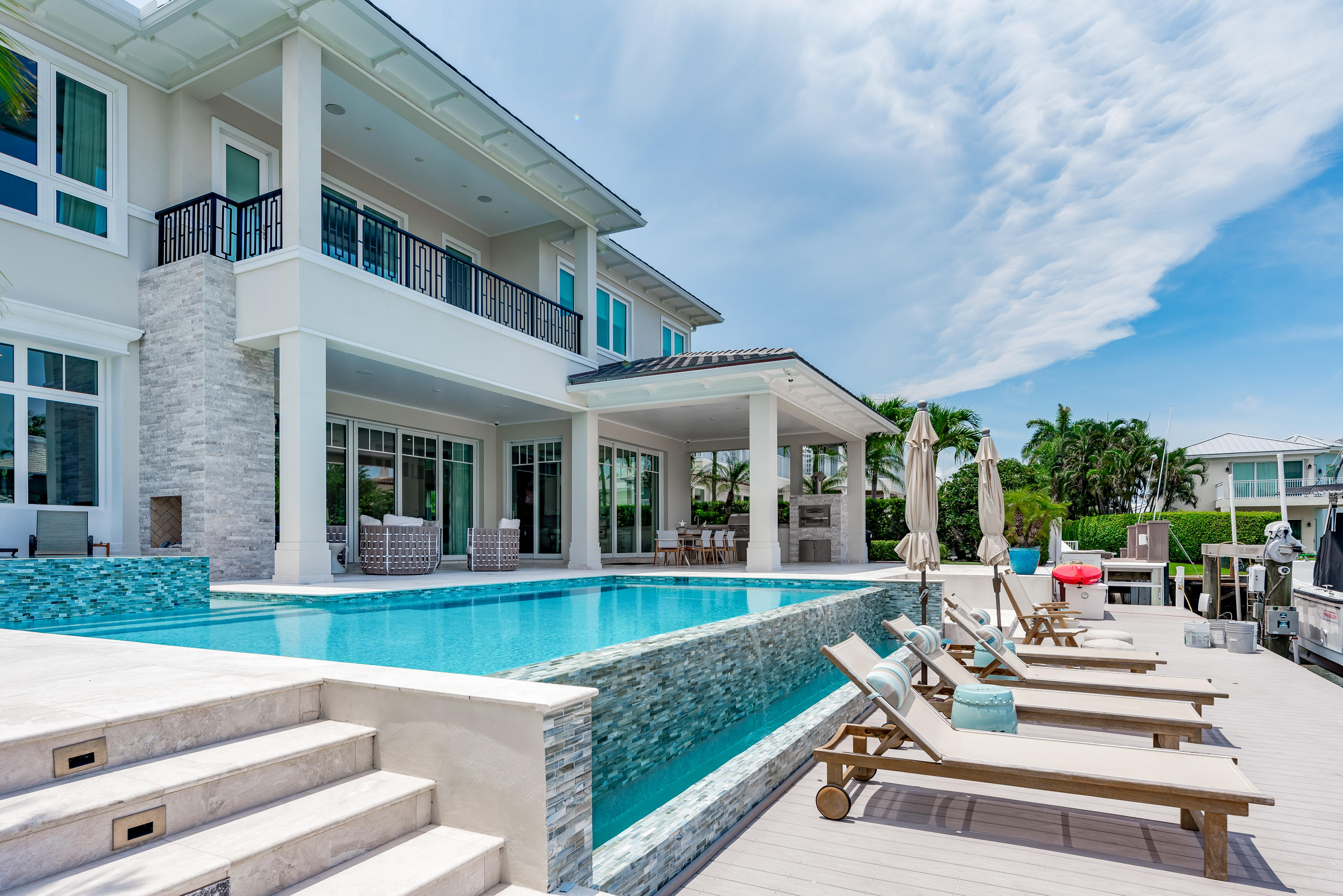 LAKE ROGERS ISLE UNIT E - Residential