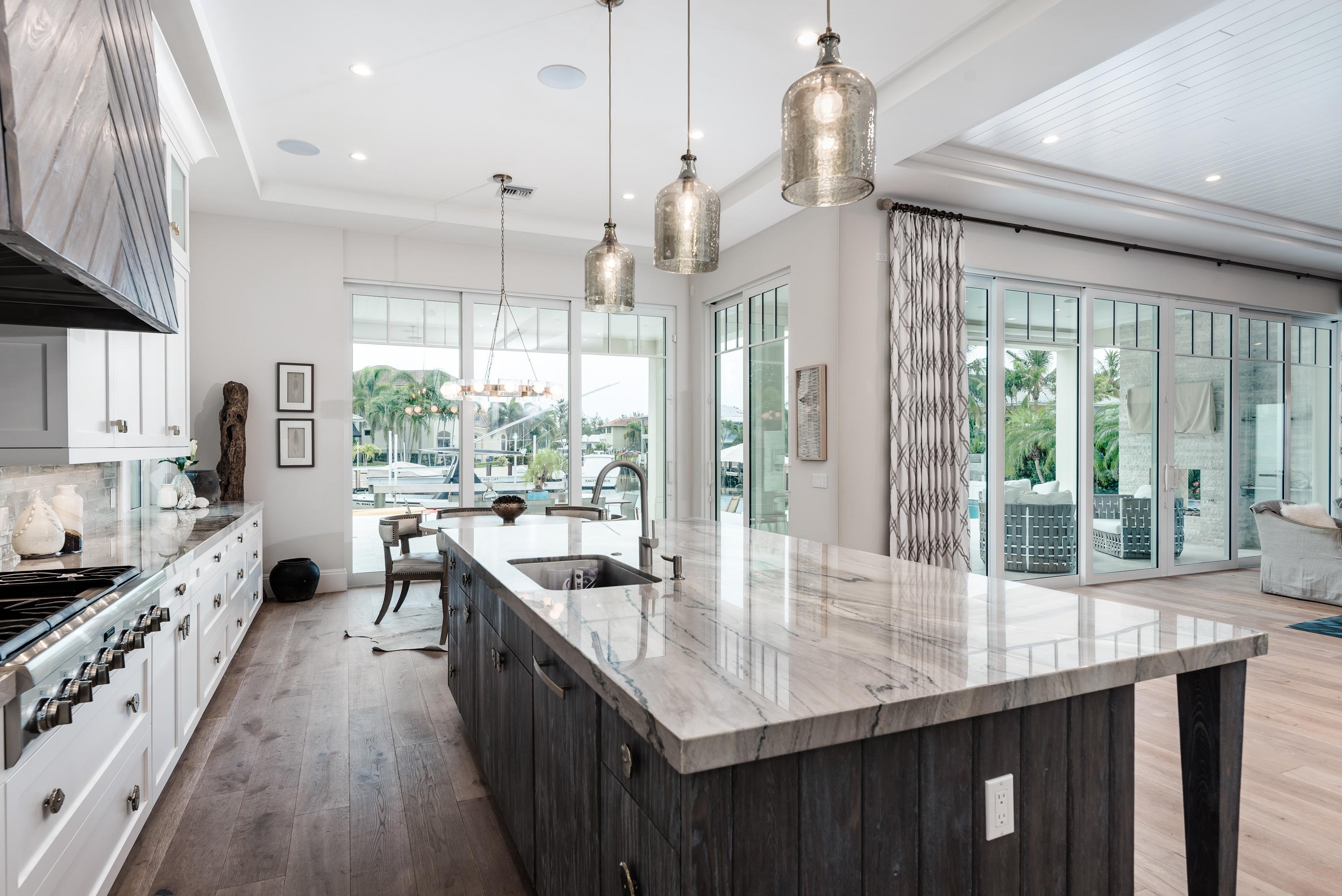 LAKE ROGERS ISLE UNIT E - Residential