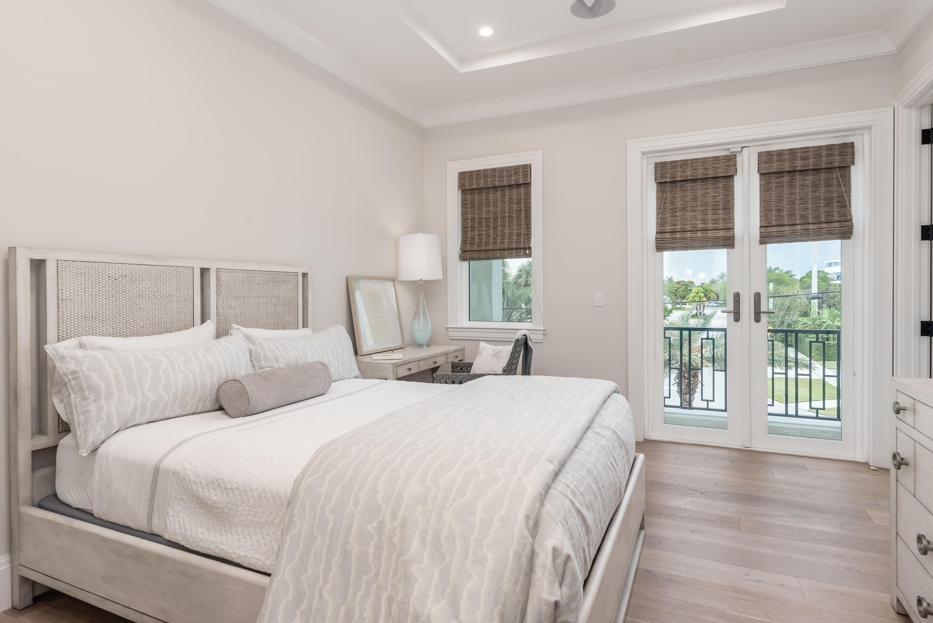 LAKE ROGERS ISLE UNIT E - Residential