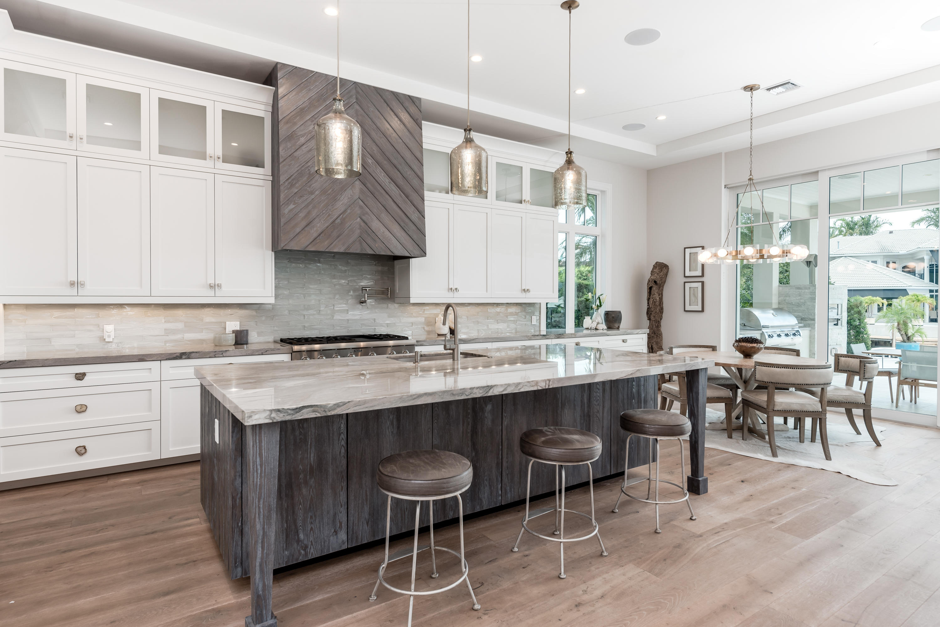 LAKE ROGERS ISLE UNIT E - Residential