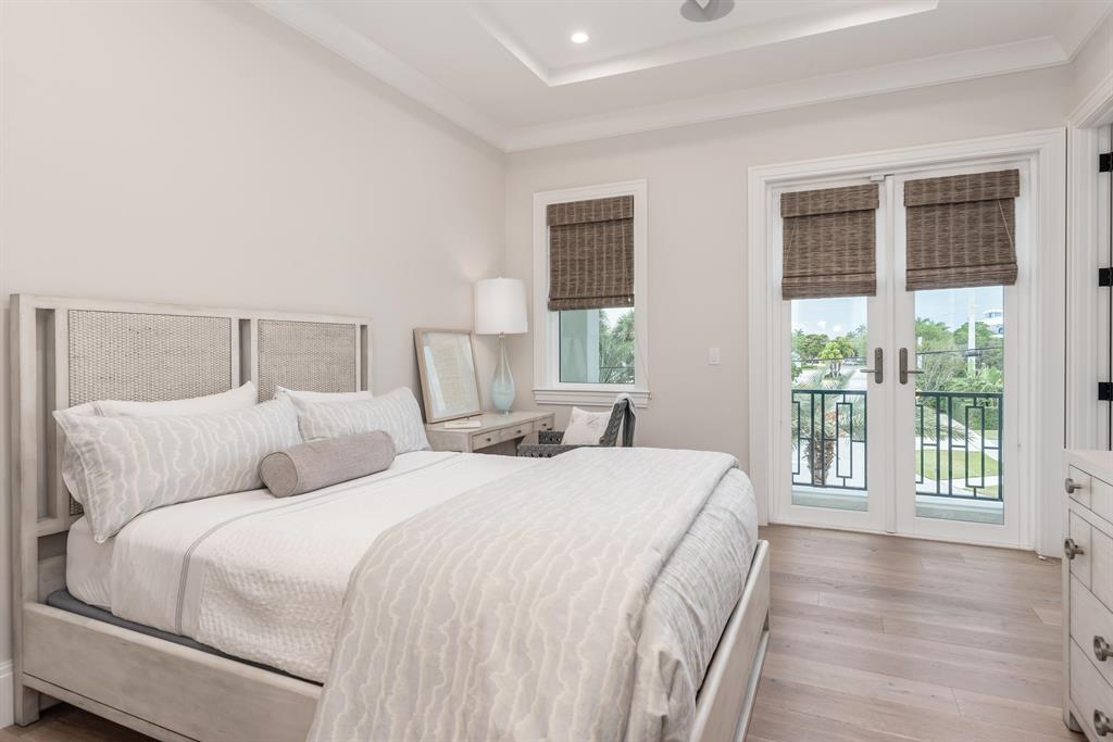 LAKE ROGERS ISLE UNIT E - Residential