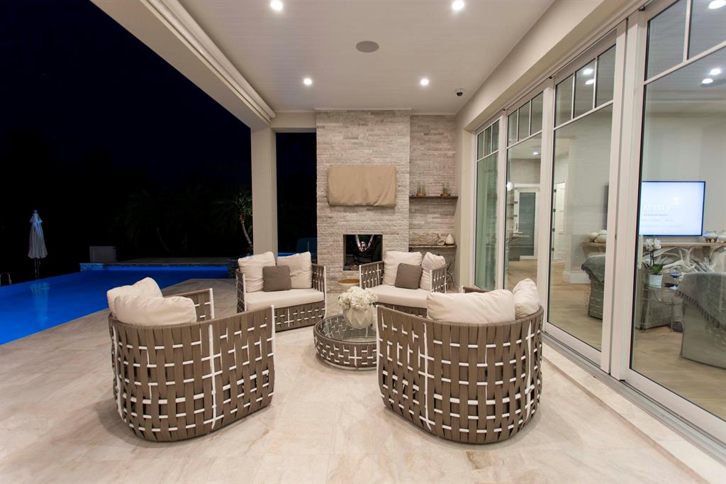 LAKE ROGERS ISLE UNIT E - Residential