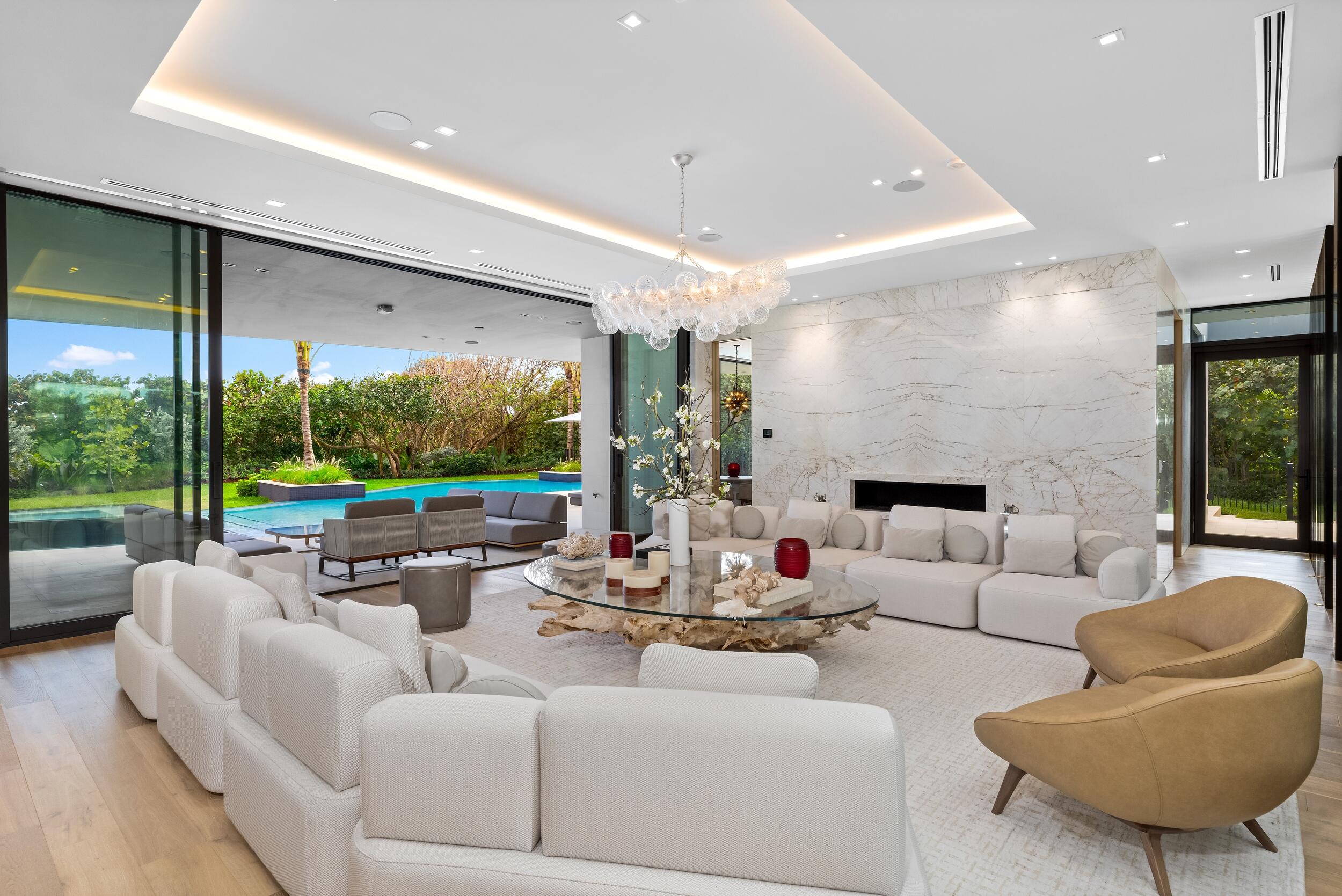 JUPITER ISLAND - Residential