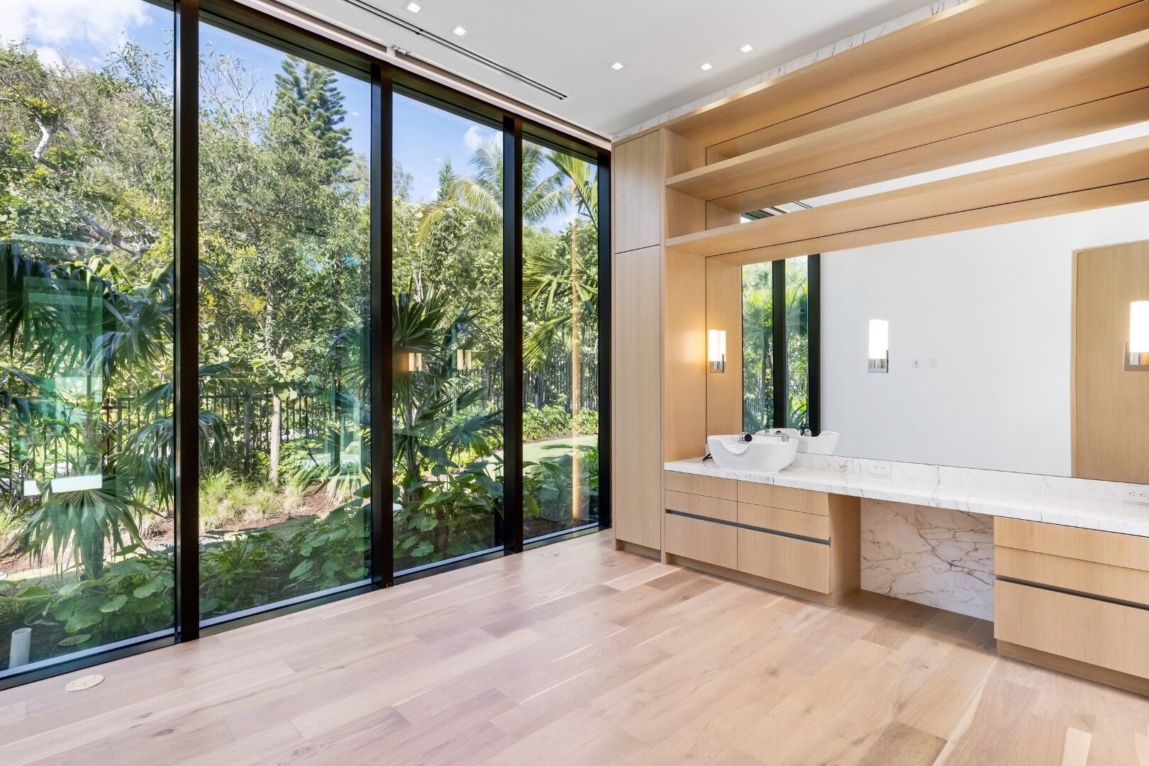 JUPITER ISLAND - Residential