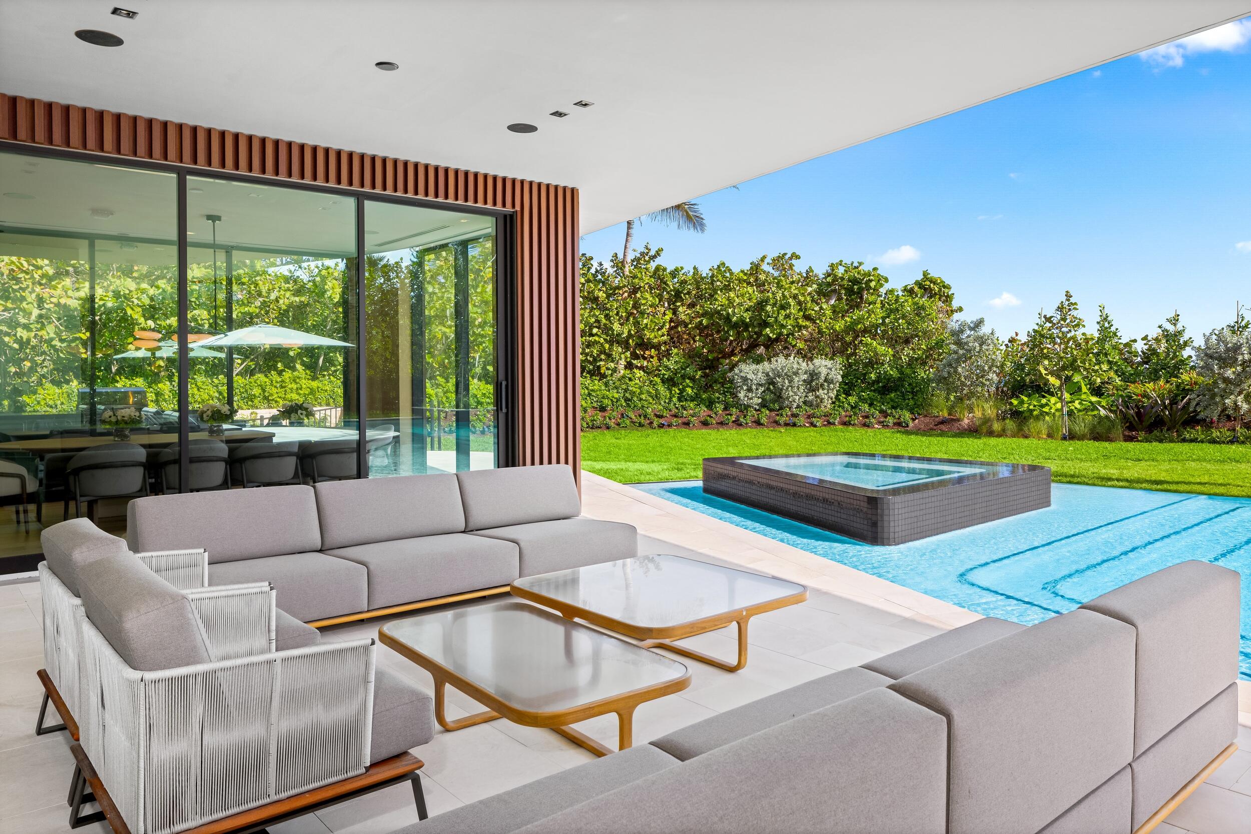 JUPITER ISLAND - Residential