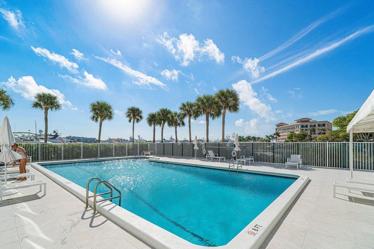 WATERVIEW TOWERS COND DEC - Residential Lease