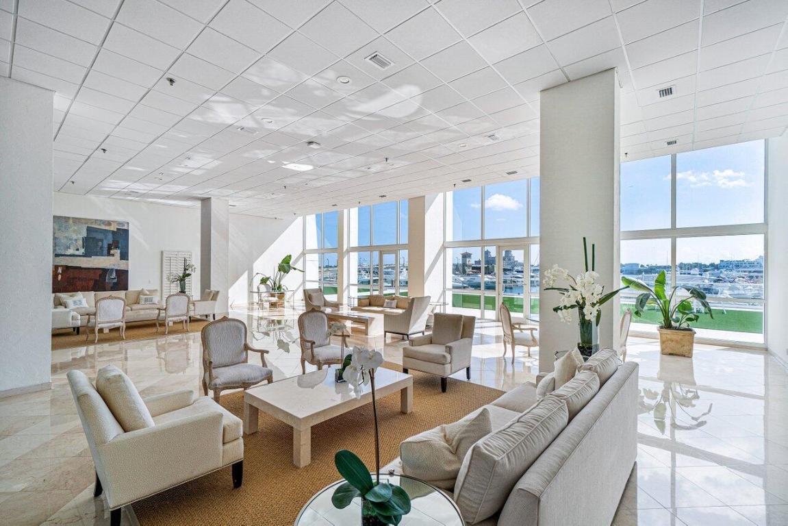 WATERVIEW TOWERS COND DECL FILED 8-20-81 - Residential Lease