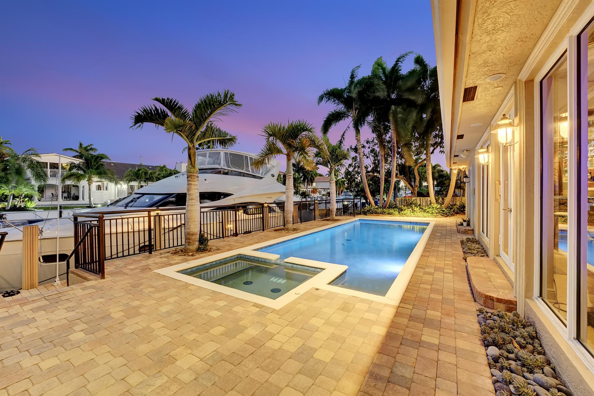 VENETIAN ISLES - Residential