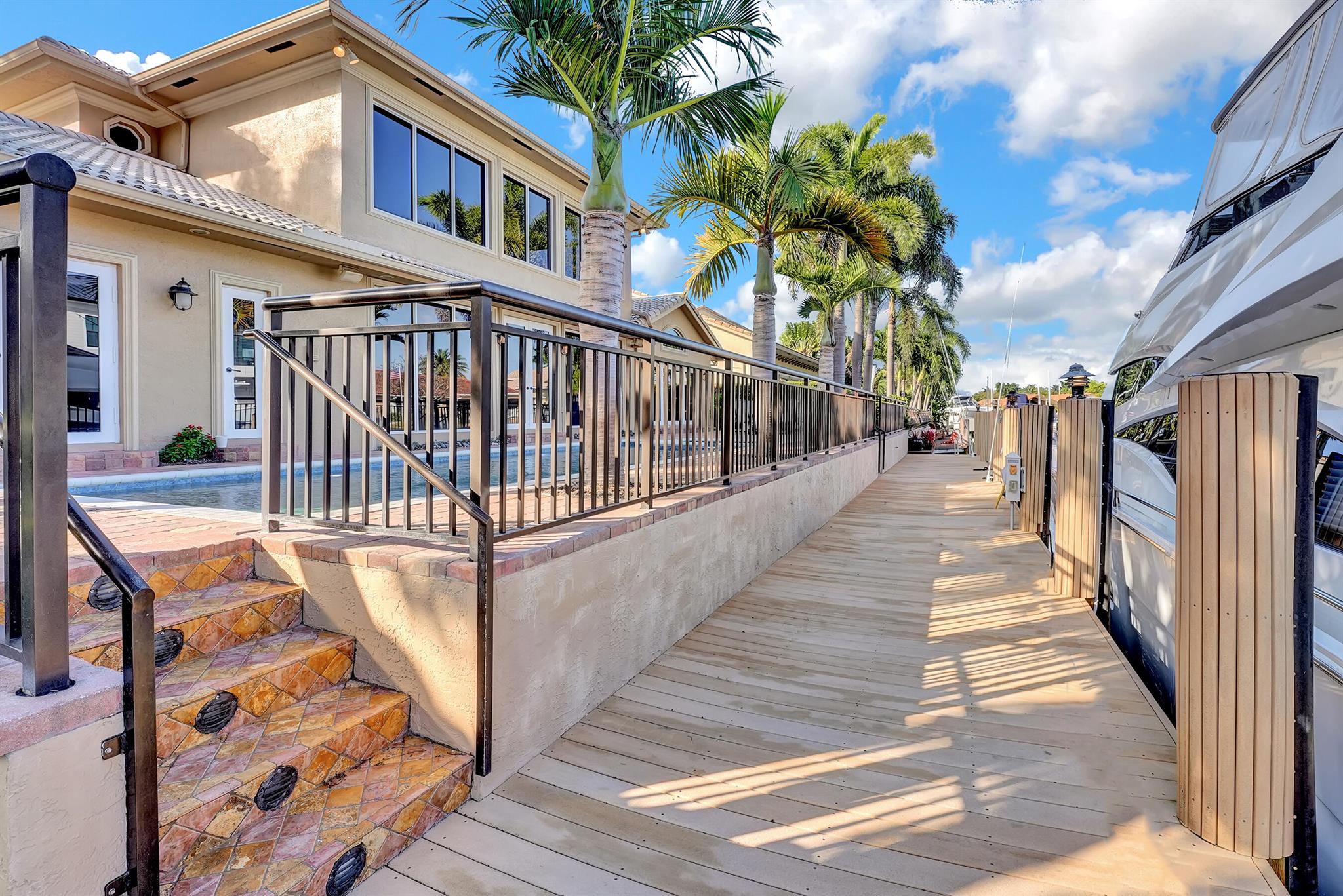 VENETIAN ISLES - Residential