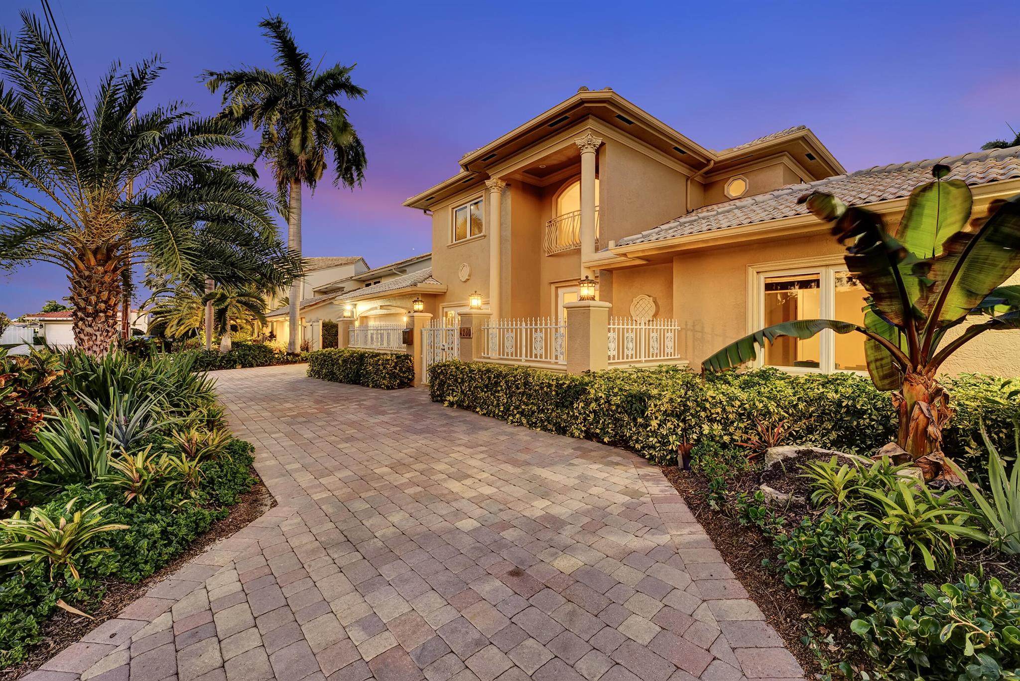 VENETIAN ISLES - Residential
