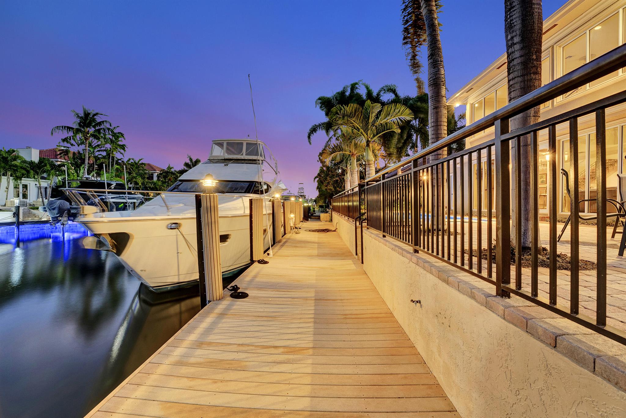 VENETIAN ISLES - Residential