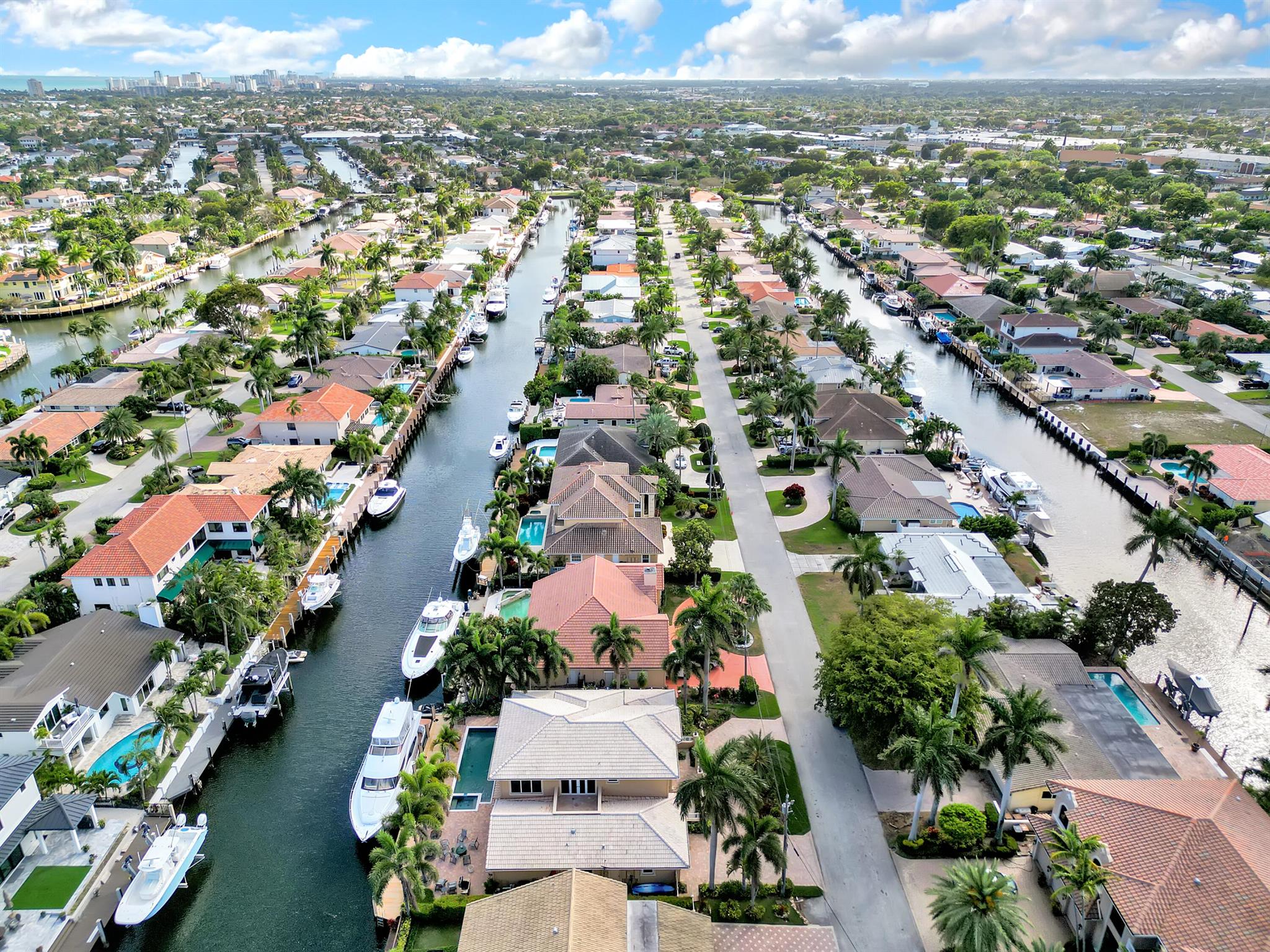 VENETIAN ISLES - Residential