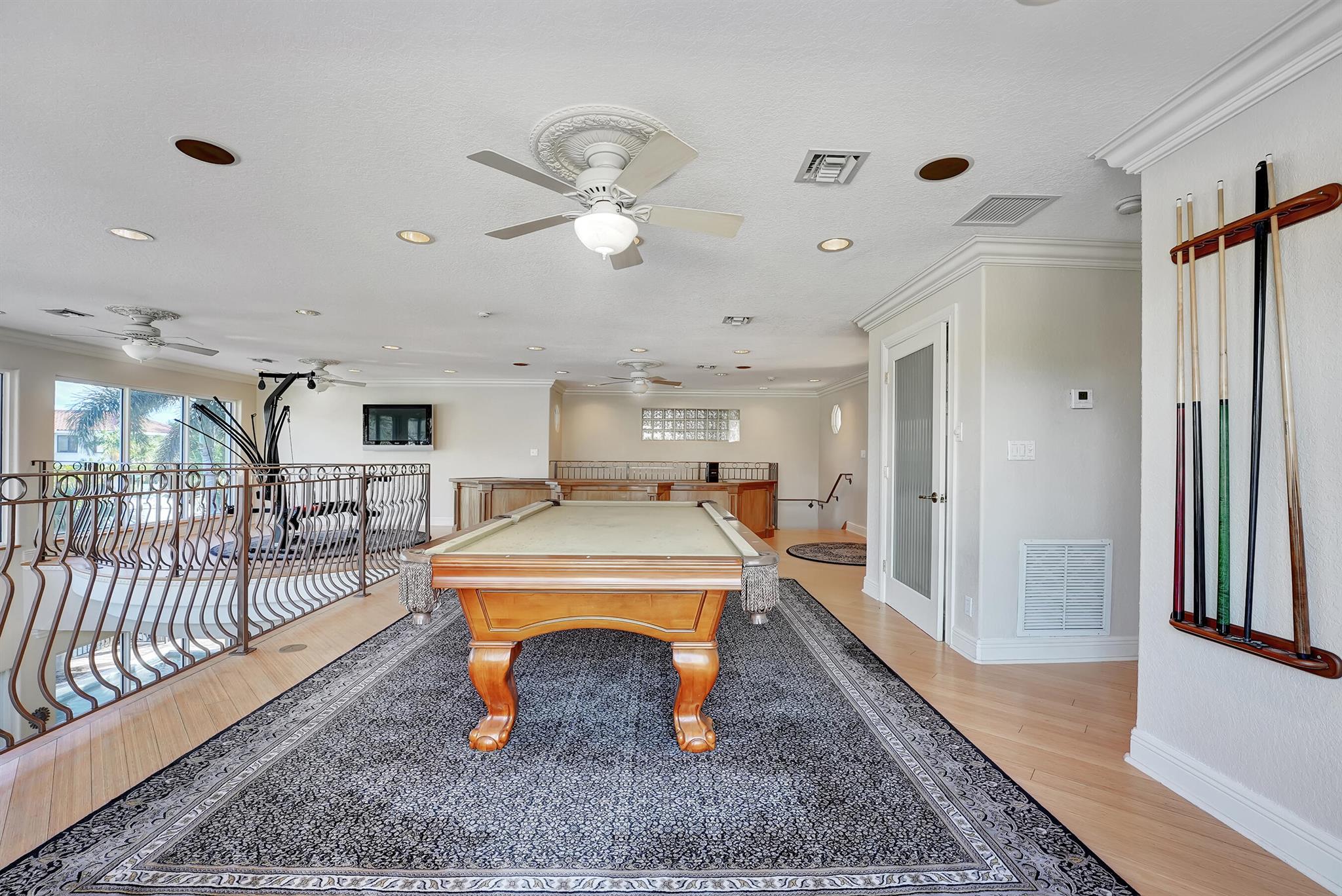 VENETIAN ISLES - Residential