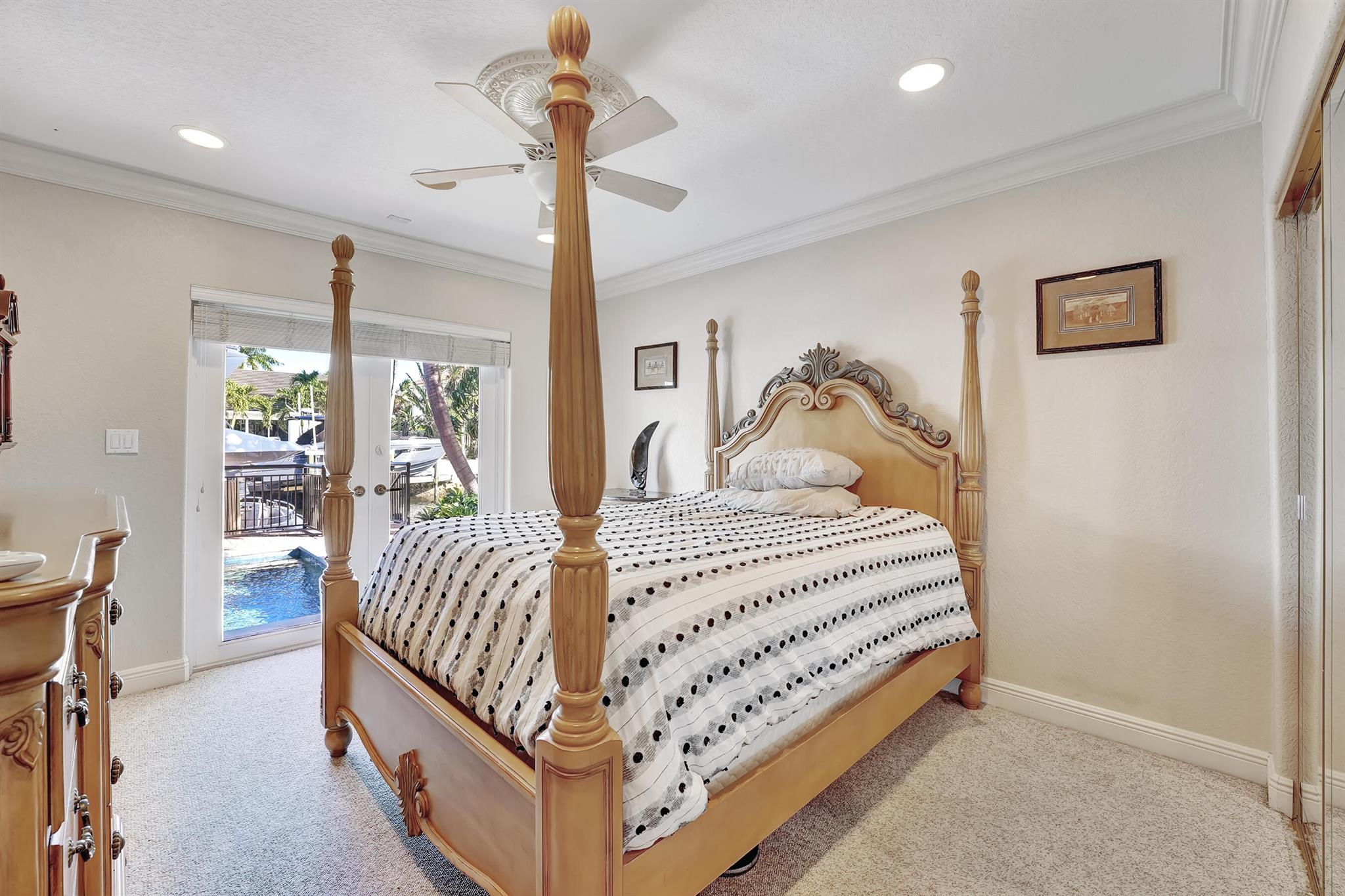 VENETIAN ISLES - Residential