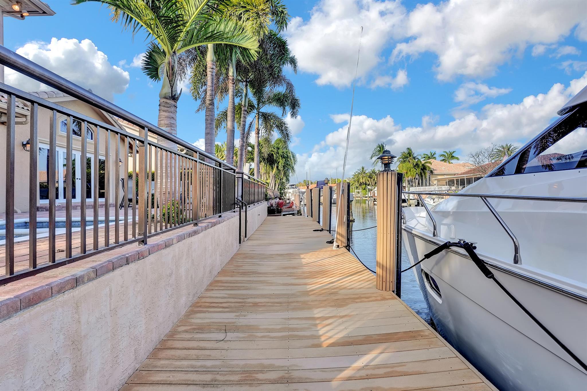 VENETIAN ISLES - Residential