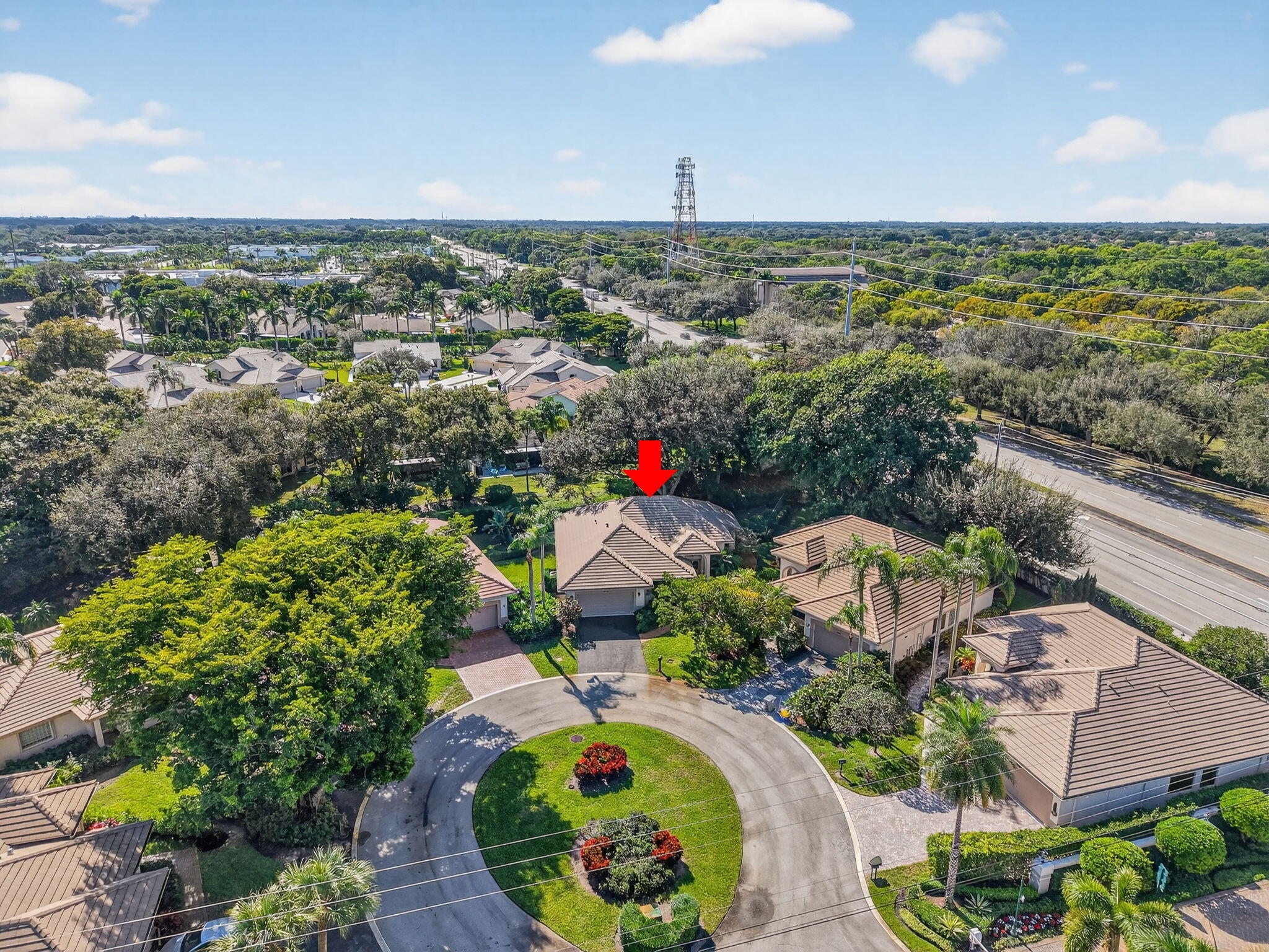 VILLAS OF PINETREE - Residential