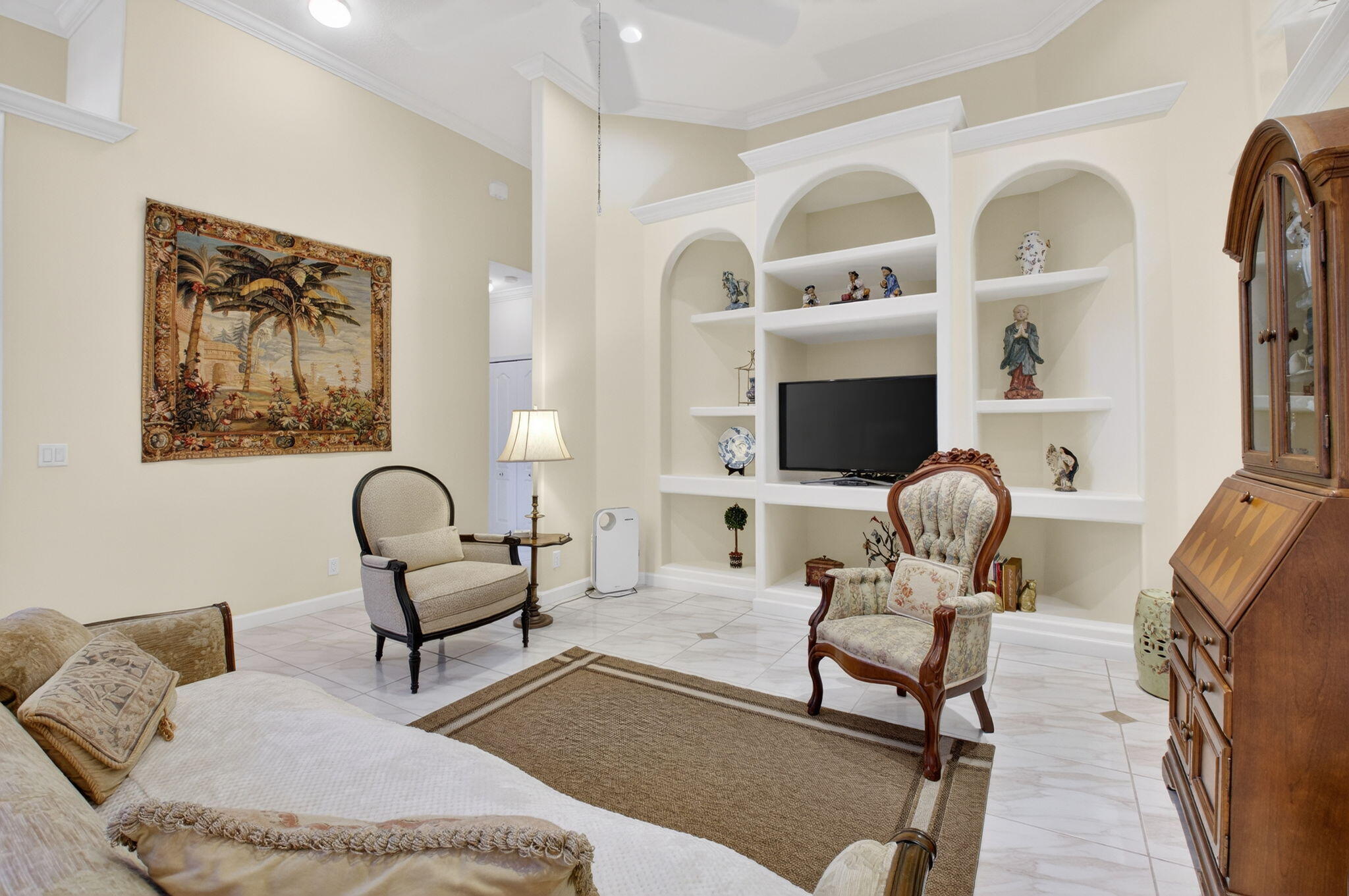 VILLAS OF PINETREE - Residential