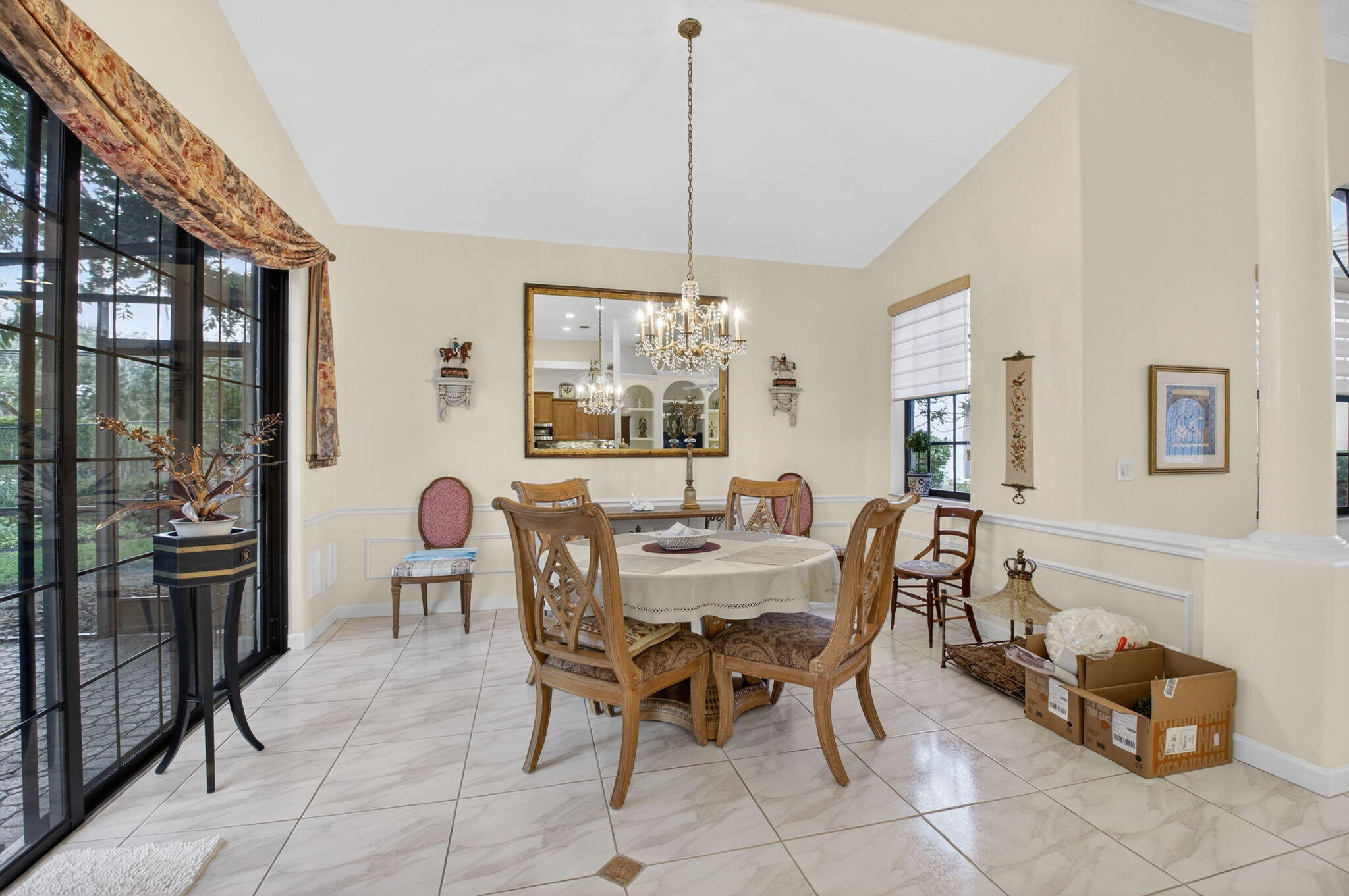 VILLAS OF PINETREE - Residential